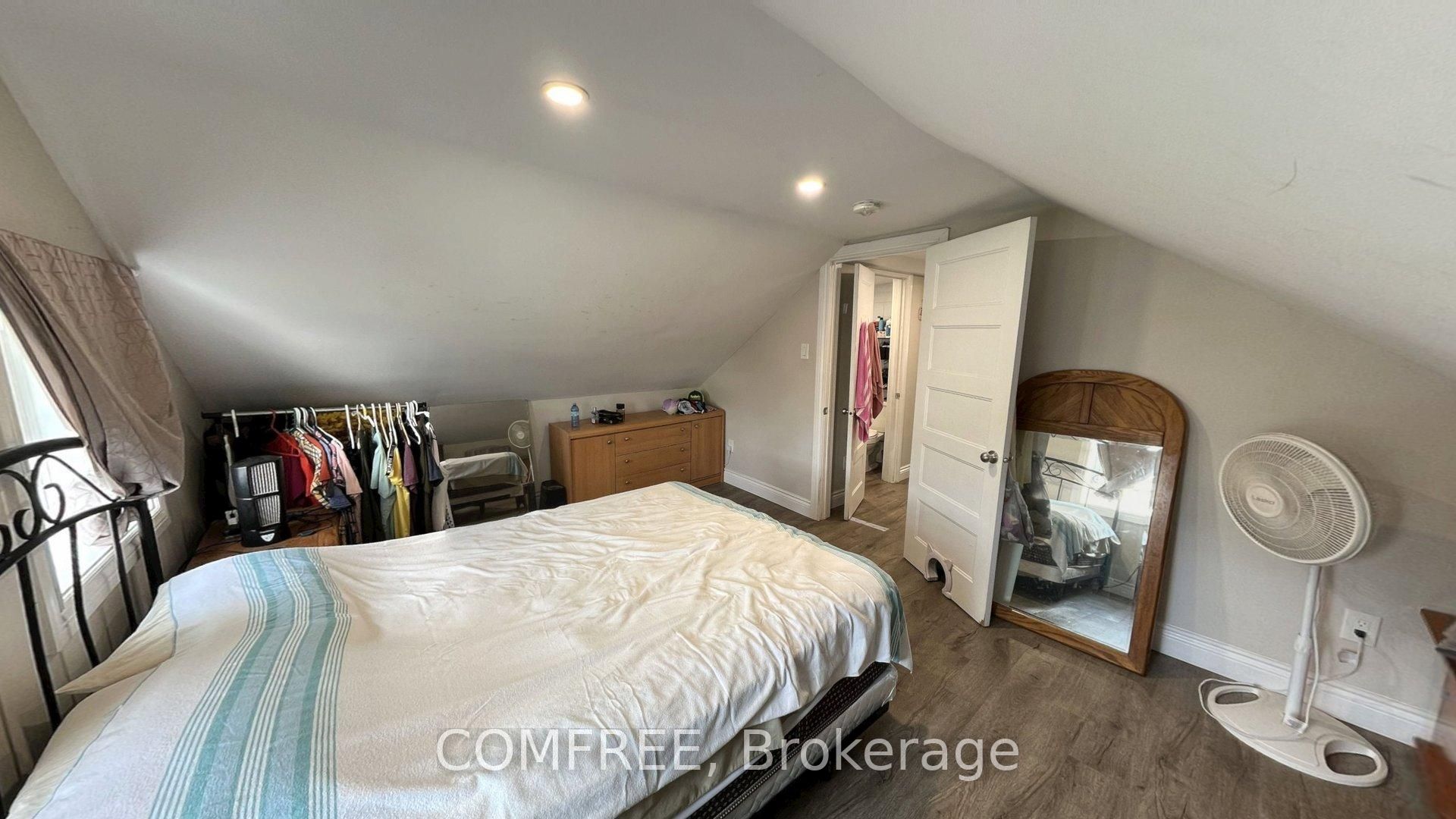 21 Monroe Avenue Property Photo 12