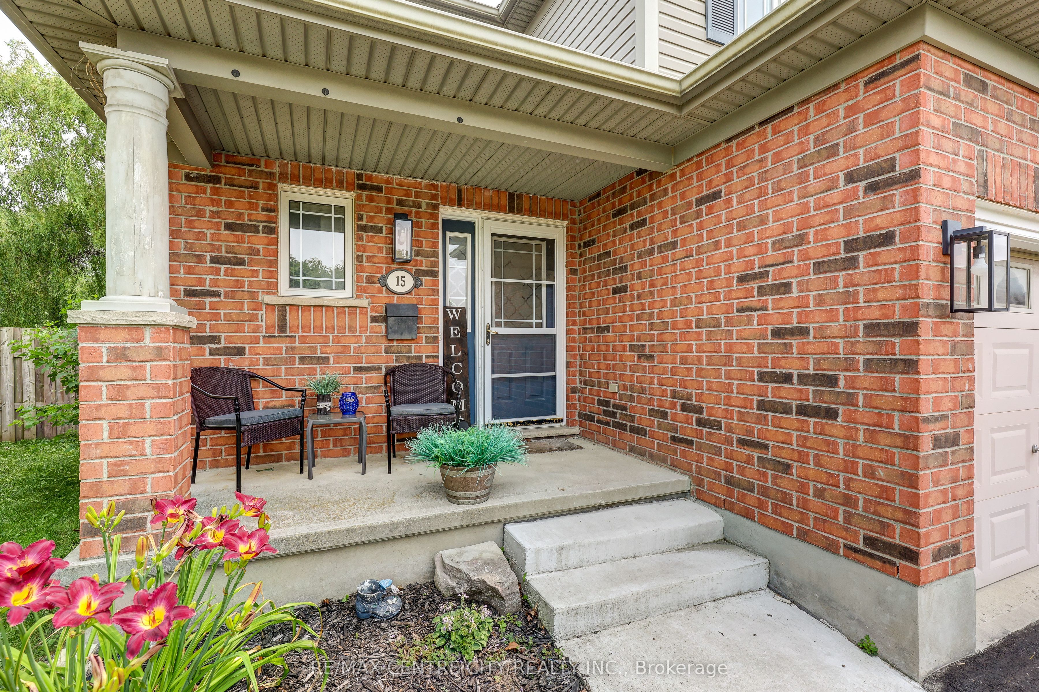 15 Schreyer Drive Property Photo 4