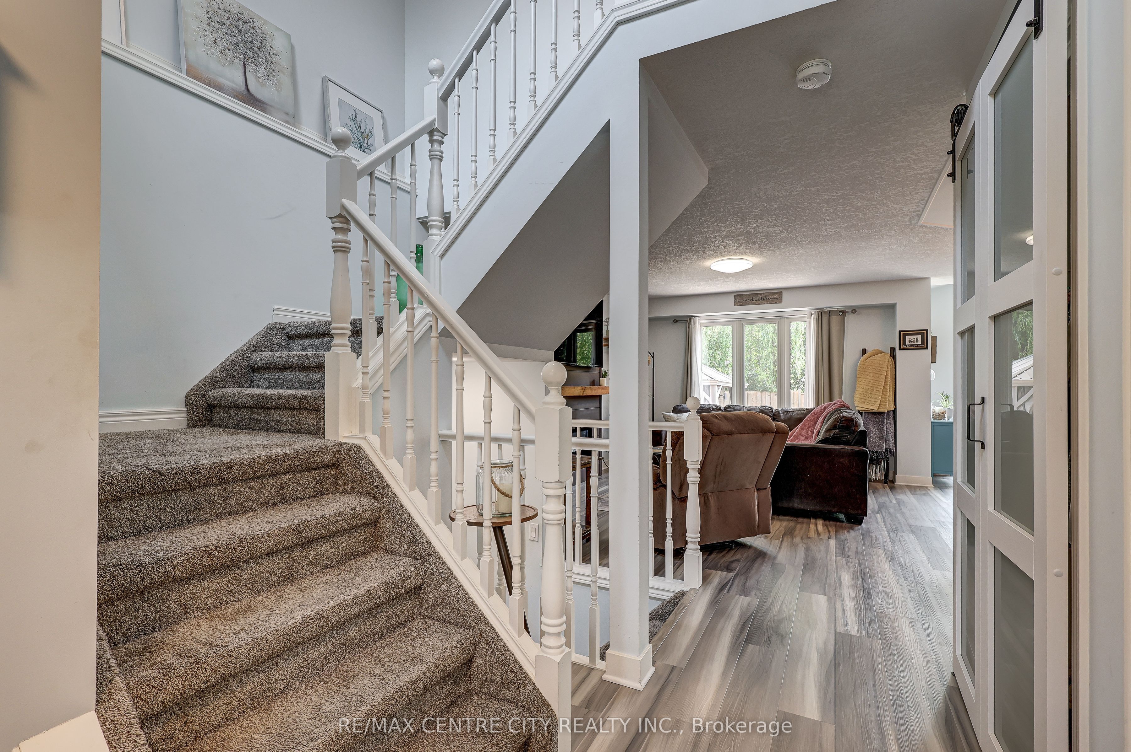 15 Schreyer Drive Property Photo 7
