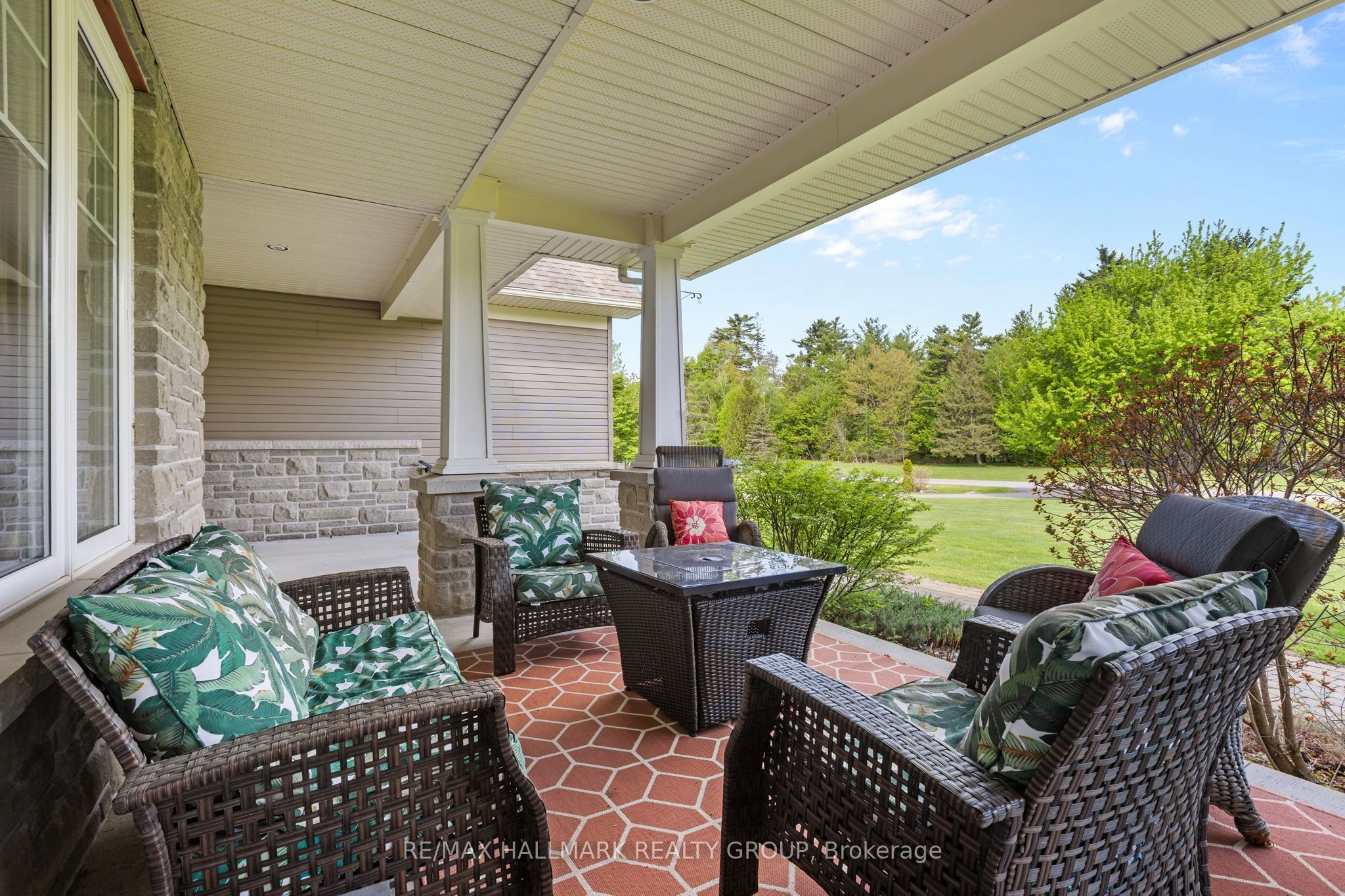 137 Goodman Drive Property Photo 4