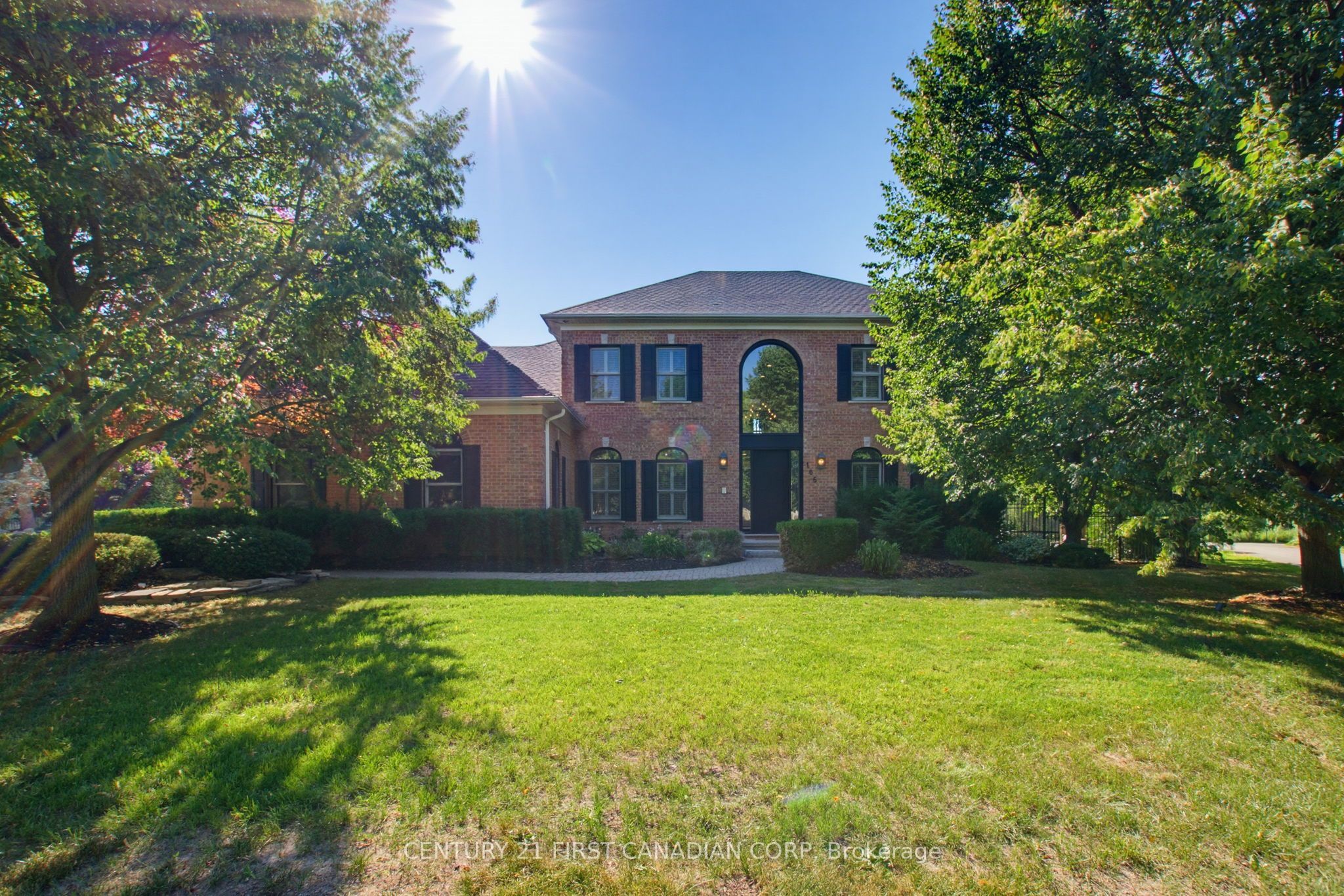 106 Fitzwilliam Boulevard Property Photo 2