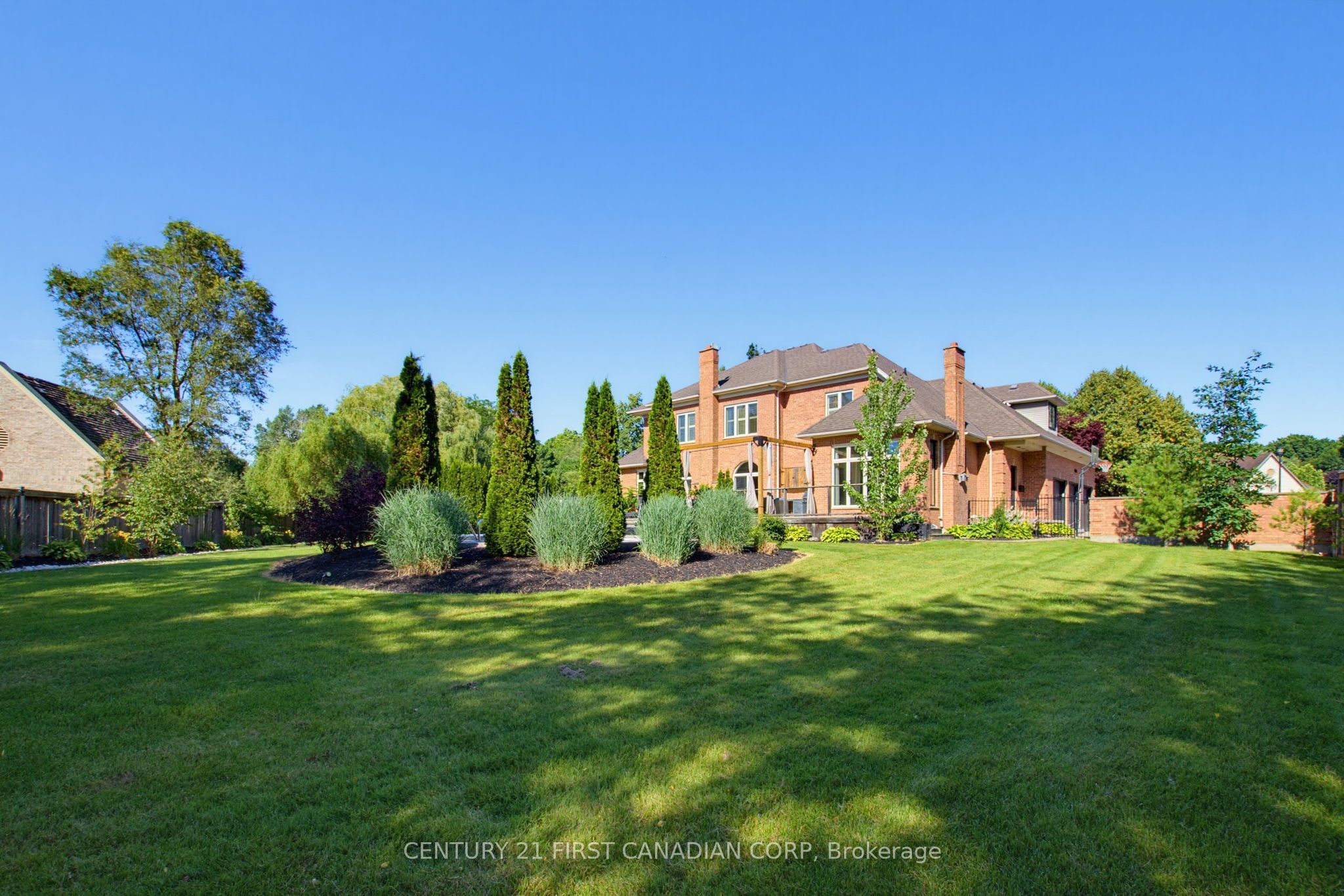 106 Fitzwilliam Boulevard Property Photo 35