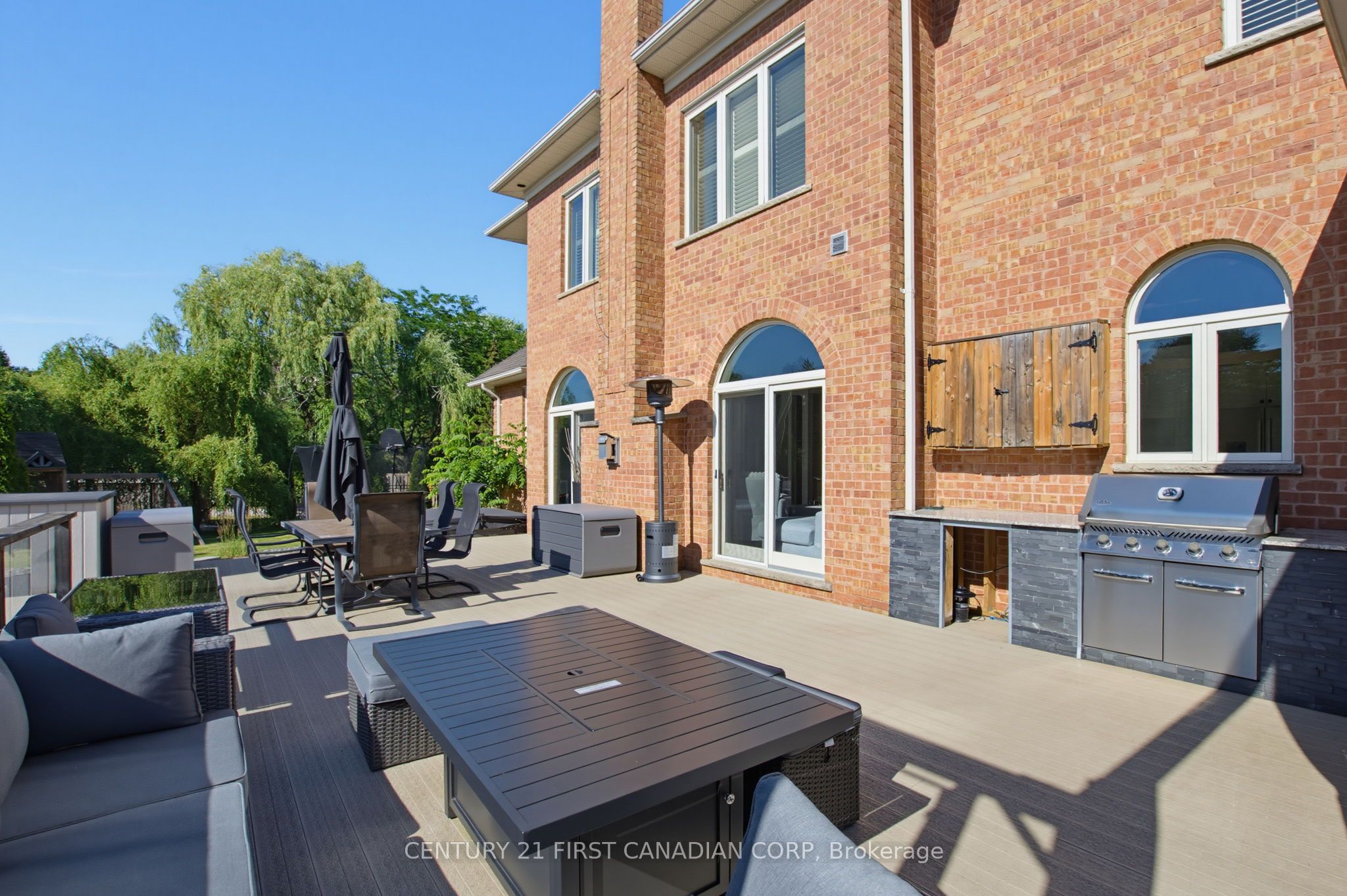 106 Fitzwilliam Boulevard Property Photo 40