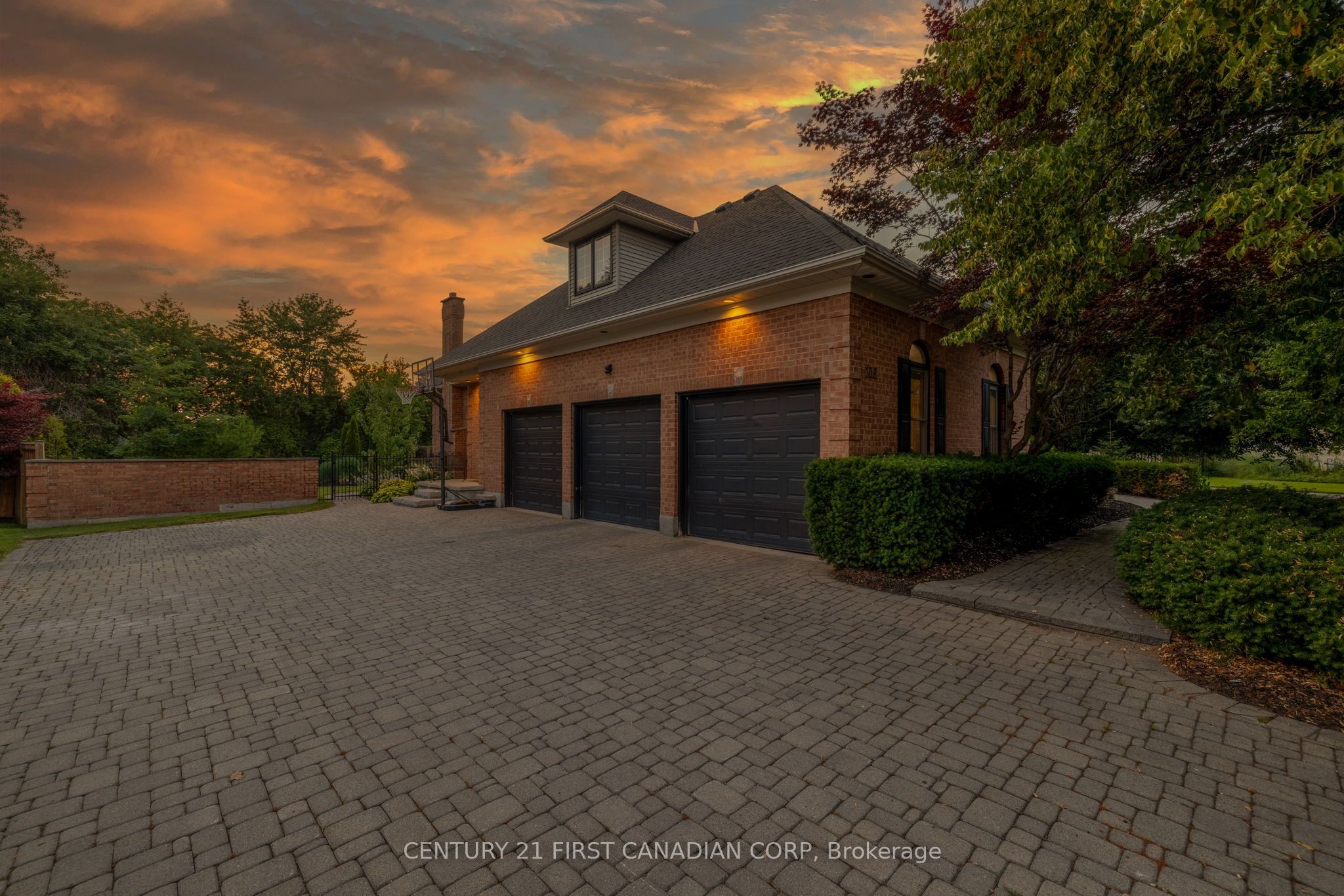 106 Fitzwilliam Boulevard Property Photo 46