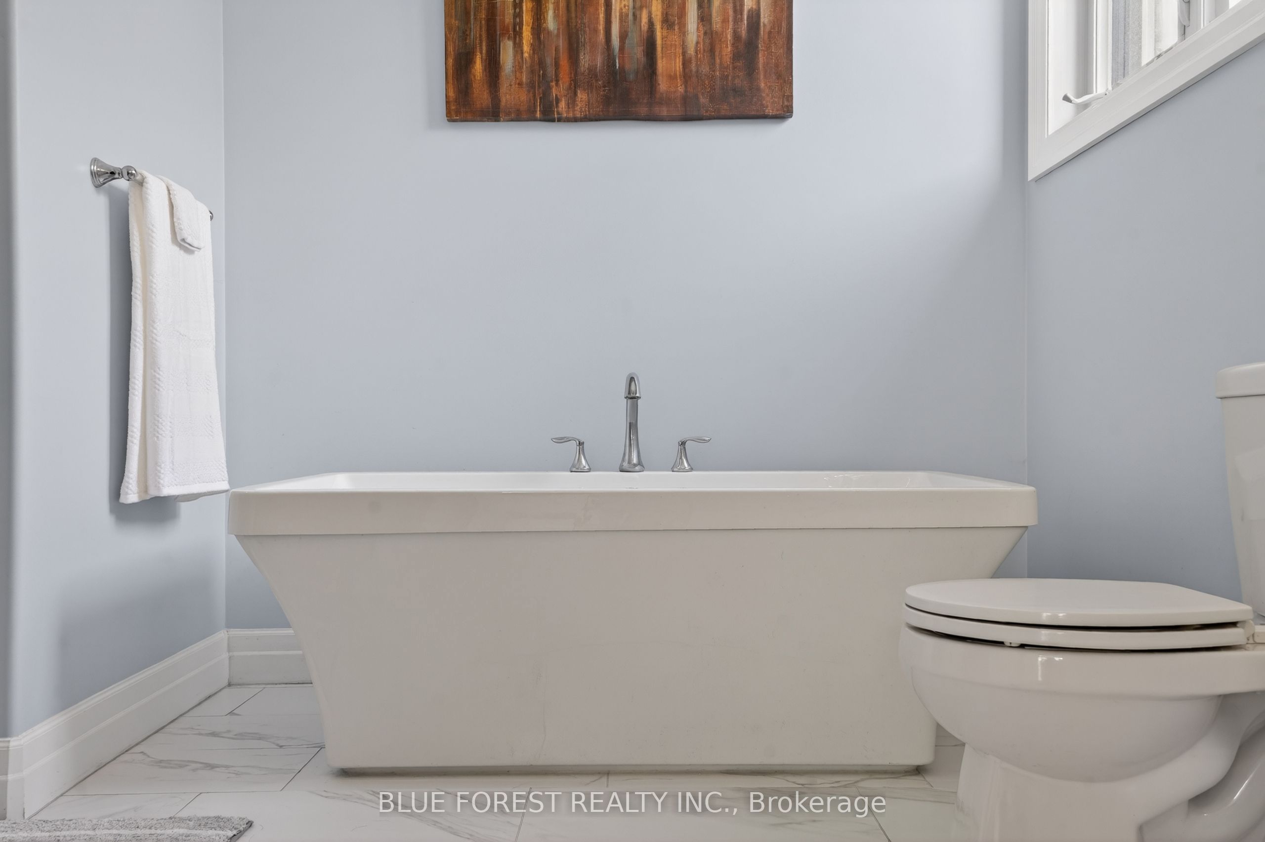14 Thames Springs Crescent Property Photo 18