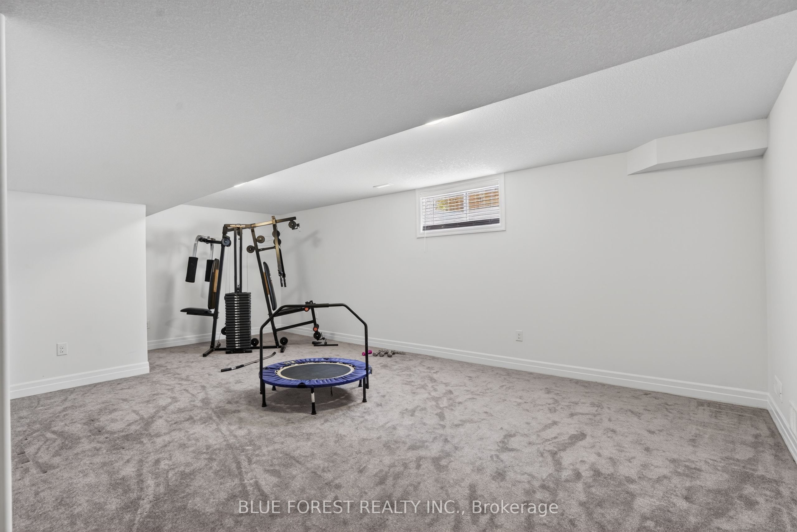 14 Thames Springs Crescent Property Photo 31