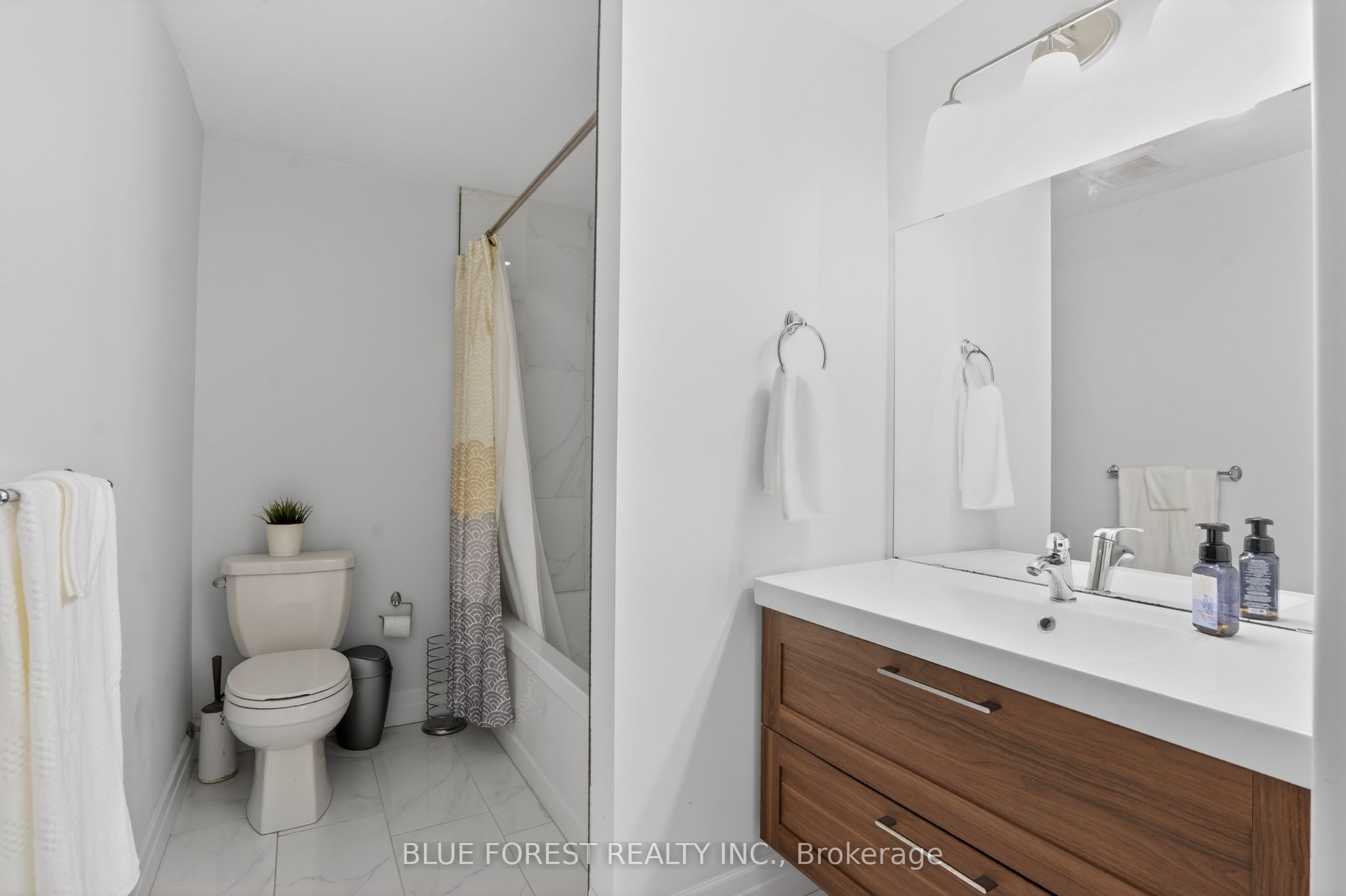 14 Thames Springs Crescent Property Photo 35