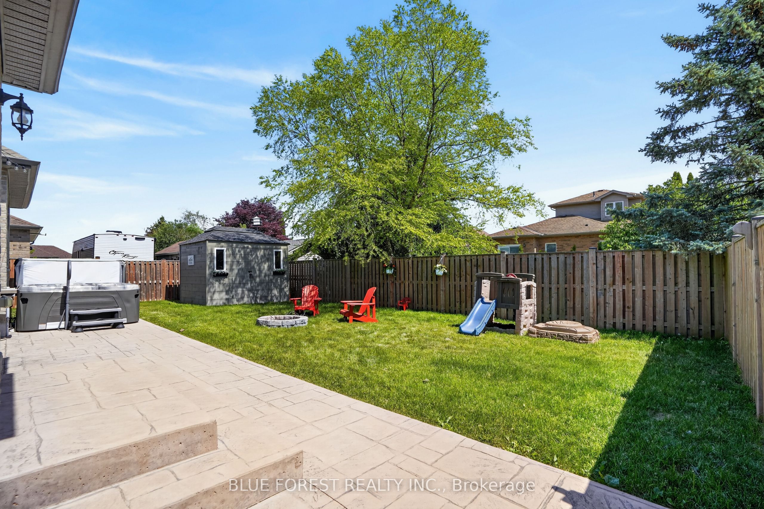 14 Thames Springs Crescent Property Photo 36