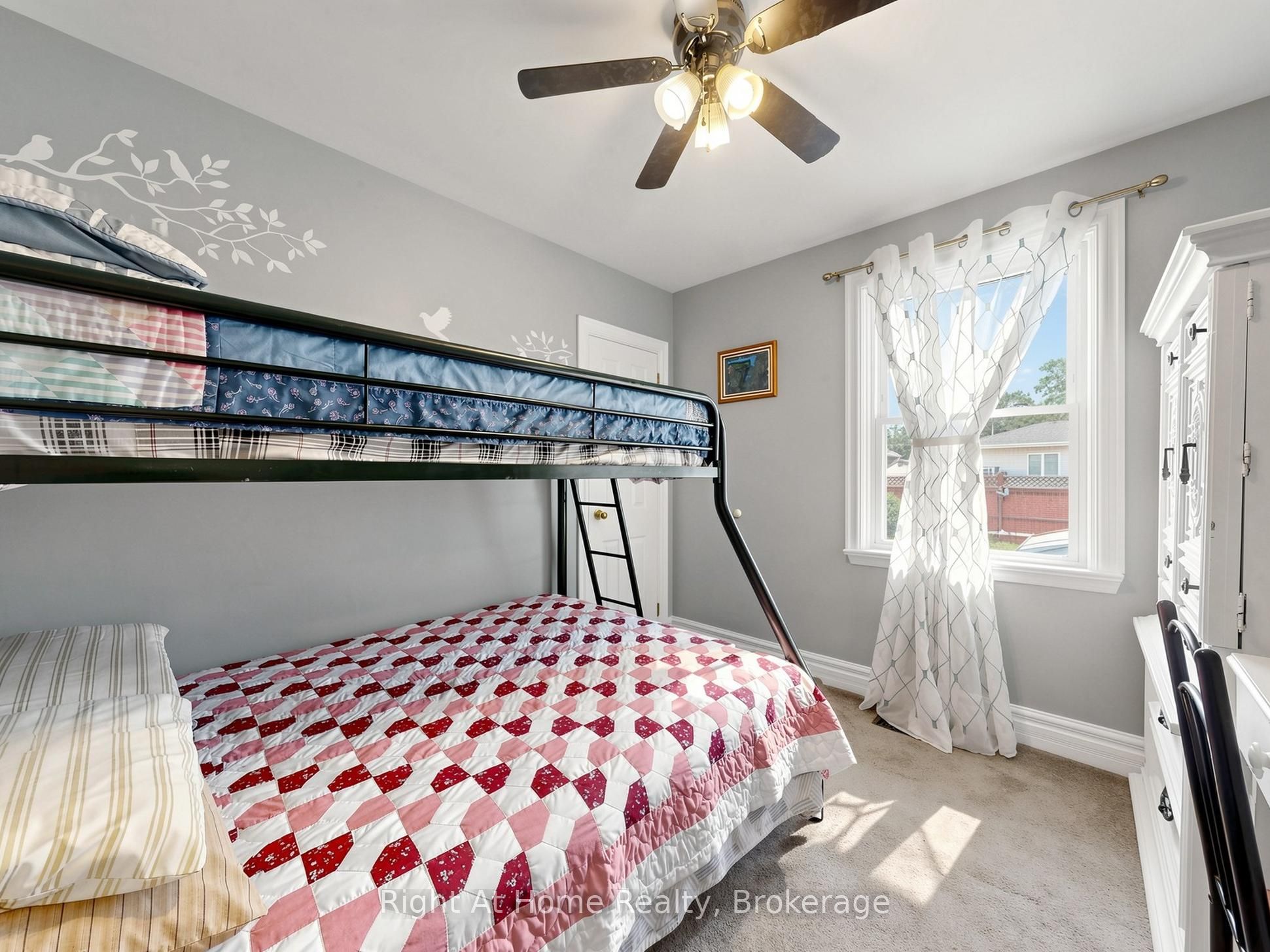 536 Barbara Street Property Photo 14