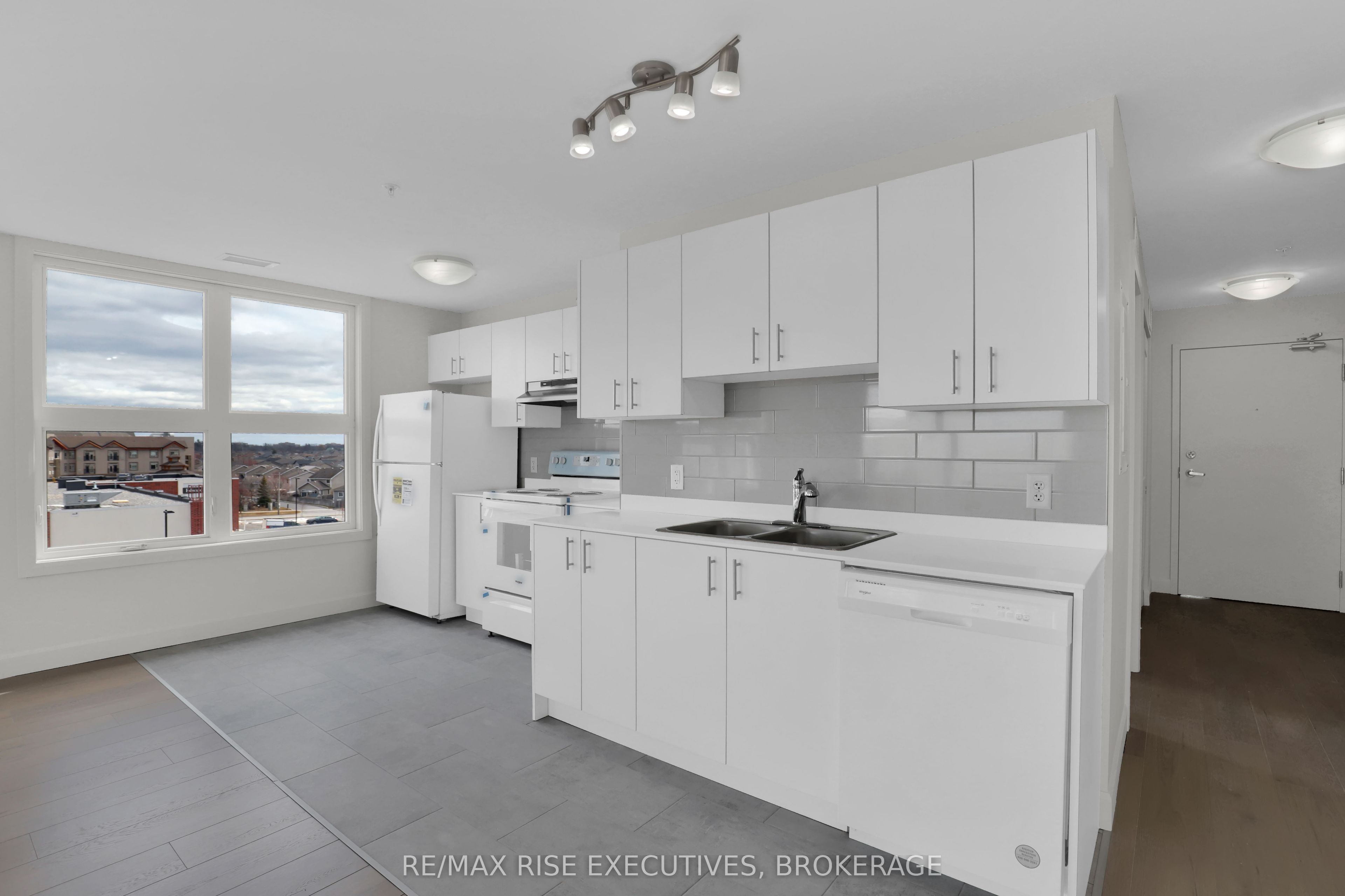 1274 Highway 15 Property Photo 9
