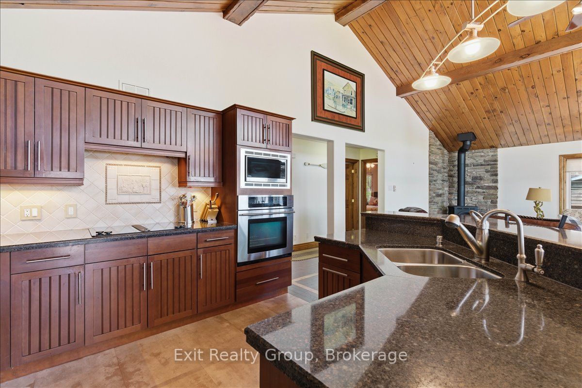919 Cook Road Property Photo 11
