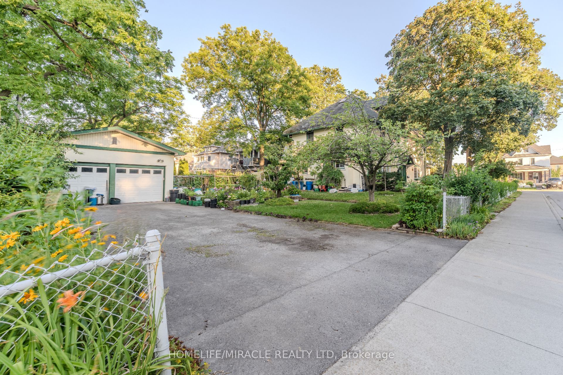 5214 Third Avenue Property Photo 3