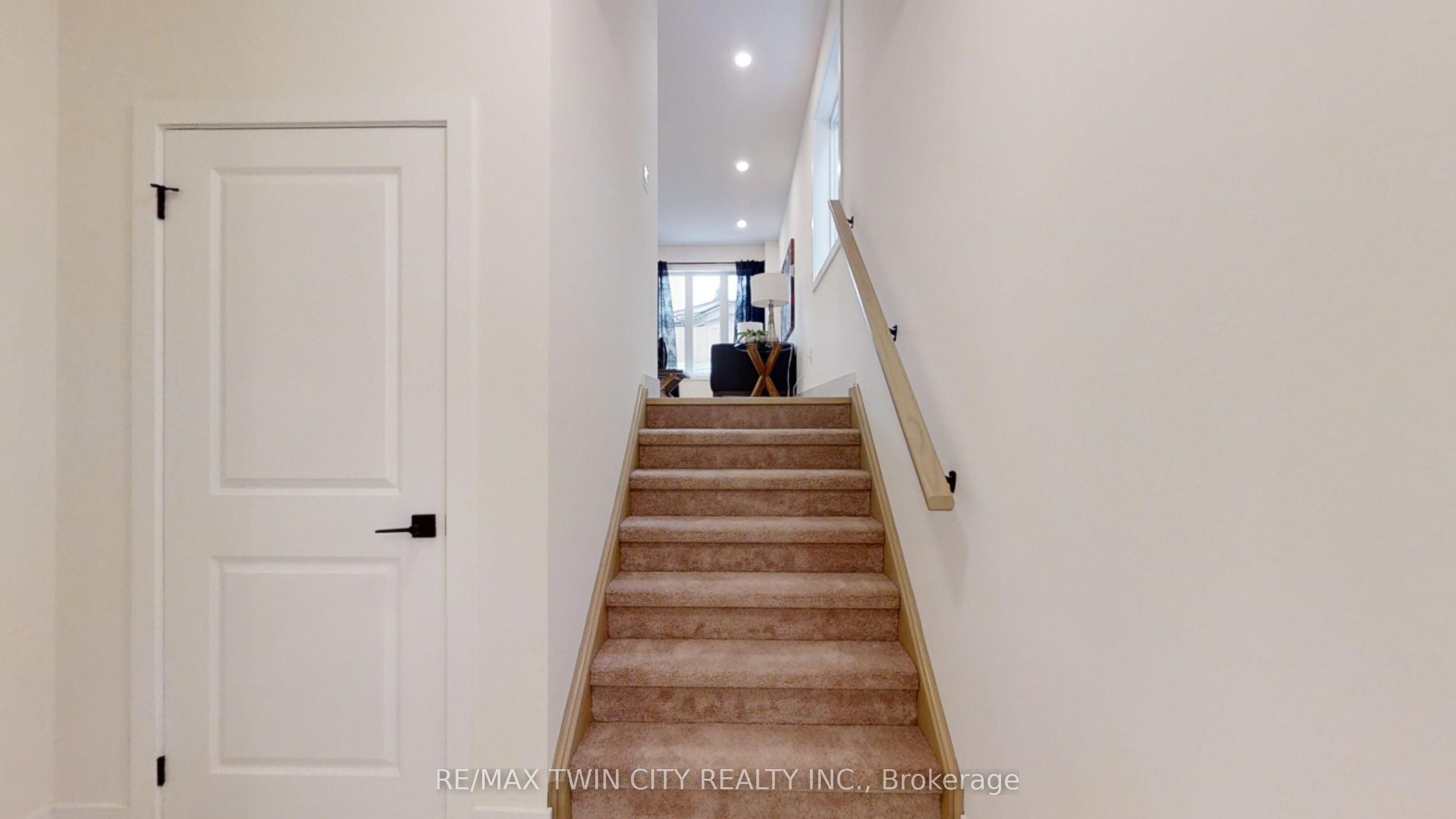 77 Christopher Court Property Photo 2