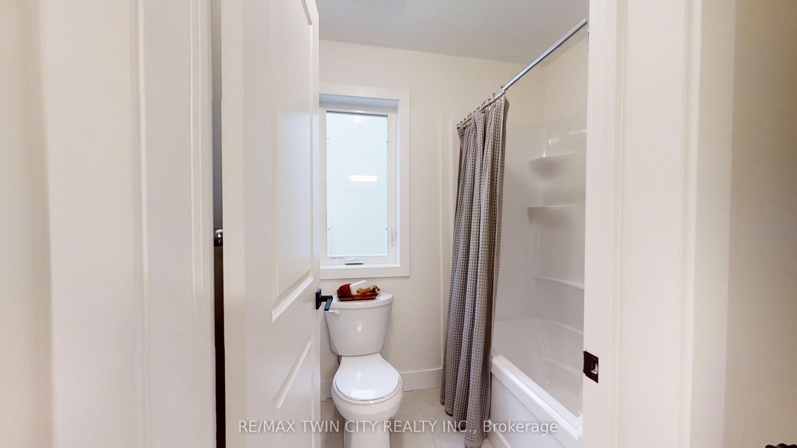 77 Christopher Court Property Photo 21