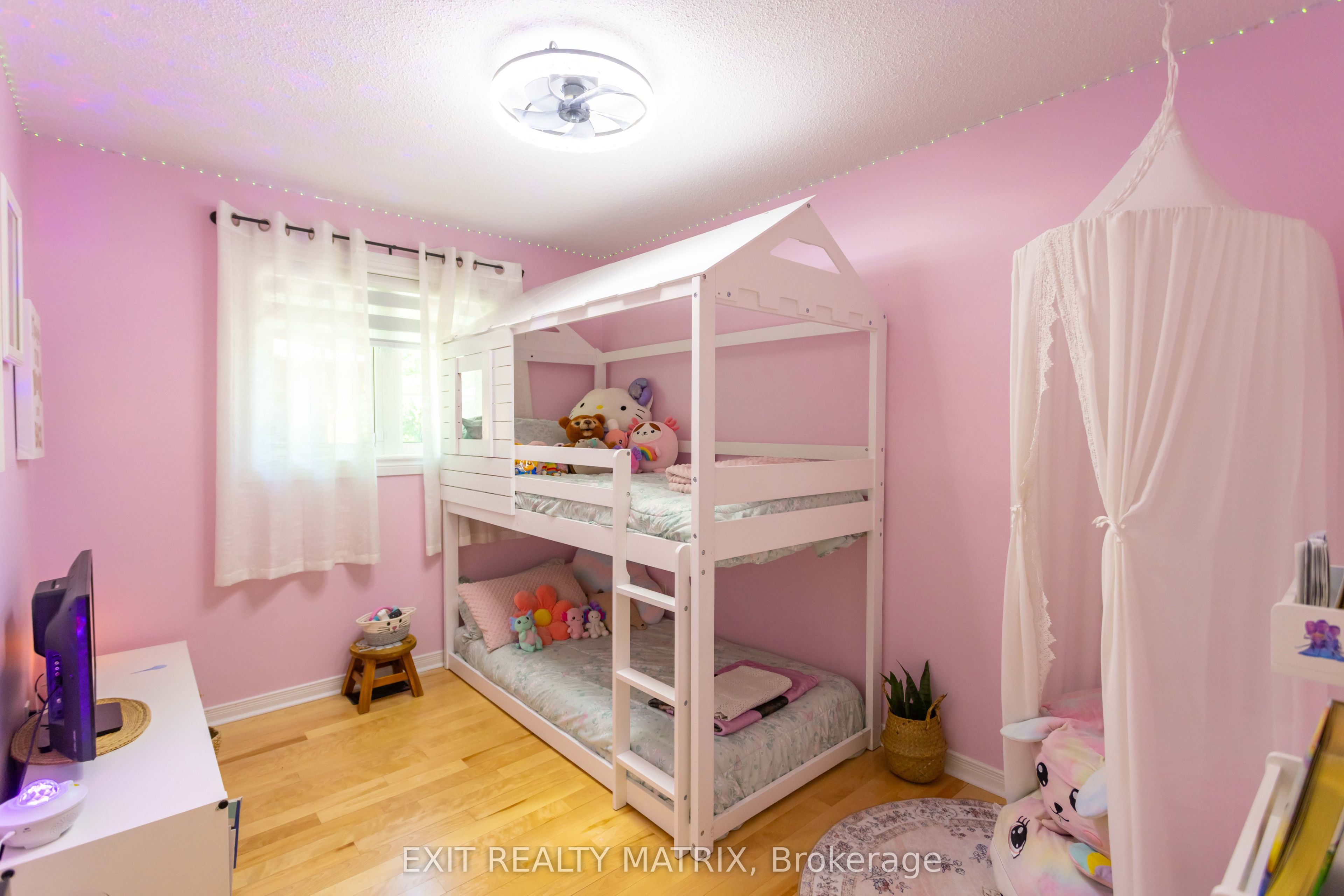 8399 Rowan Drive Property Photo 17