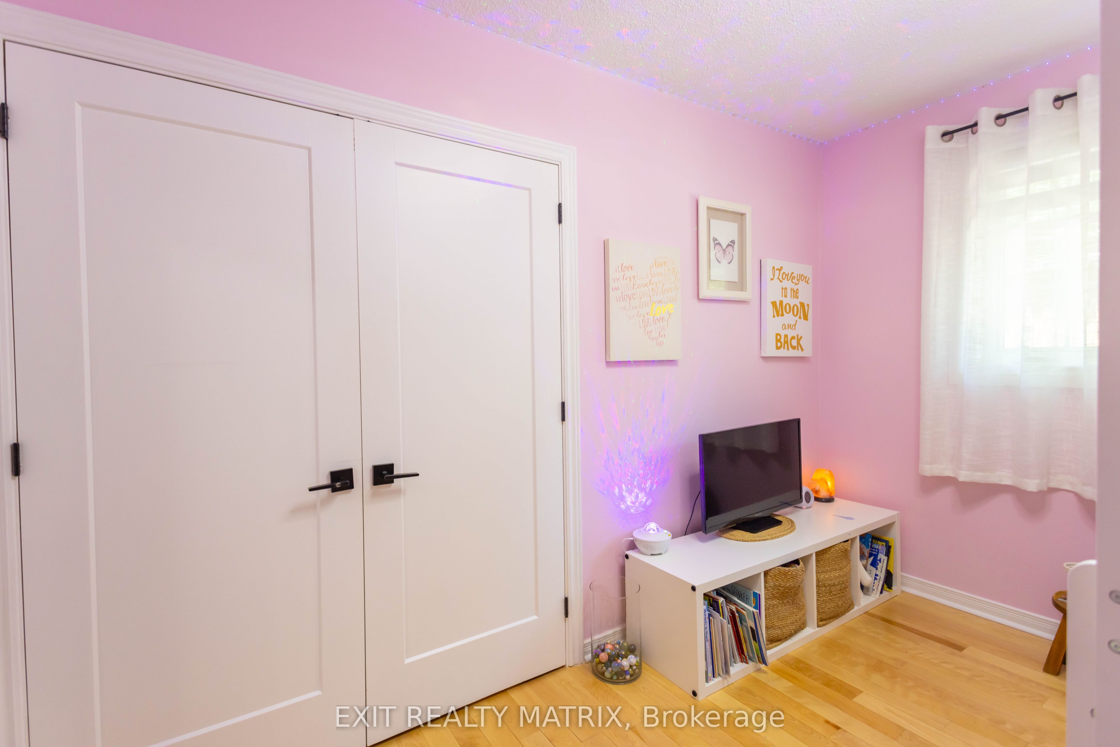 8399 Rowan Drive Property Photo 18