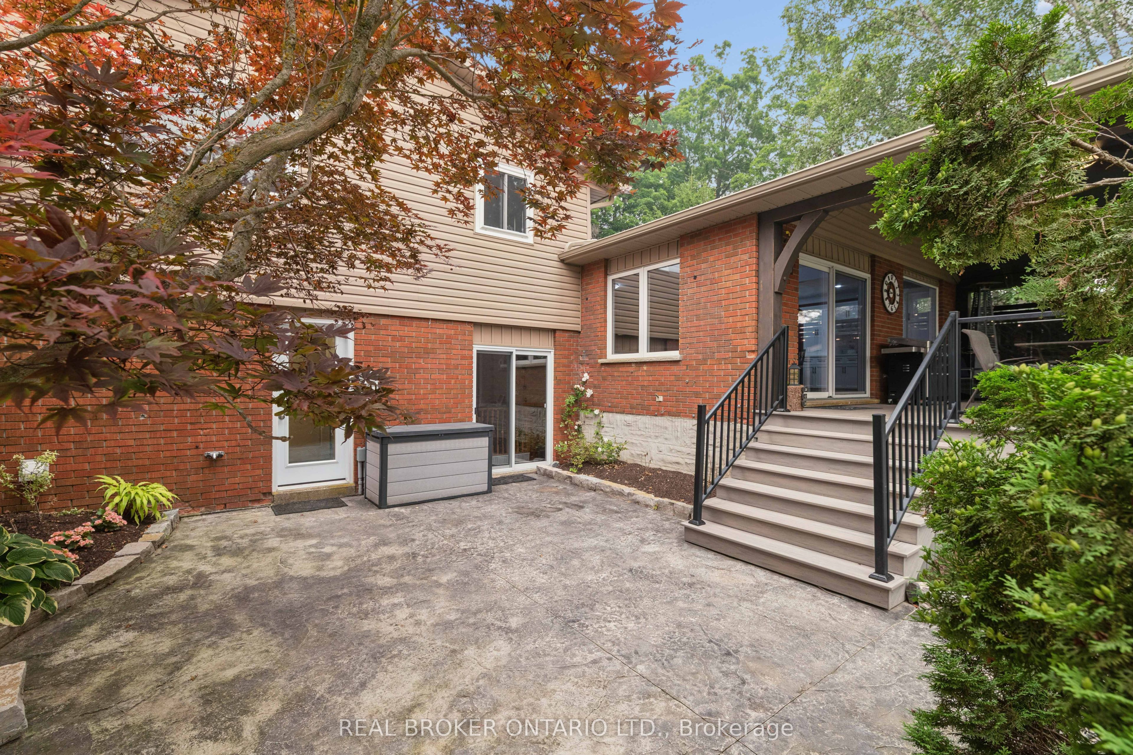 7323 Sideroad 15 Property Photo 37