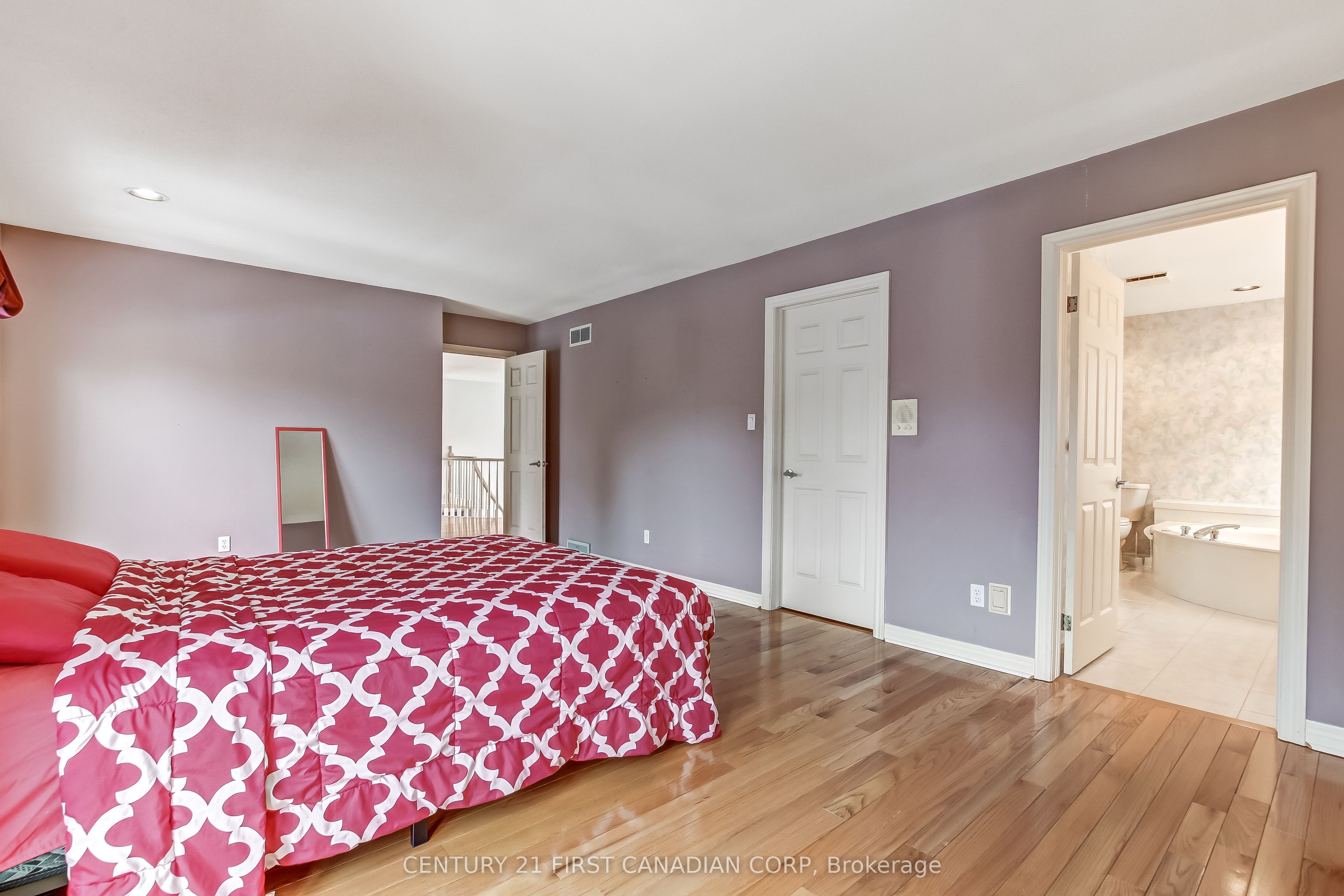 442 Ambleside Drive Property Photo 25