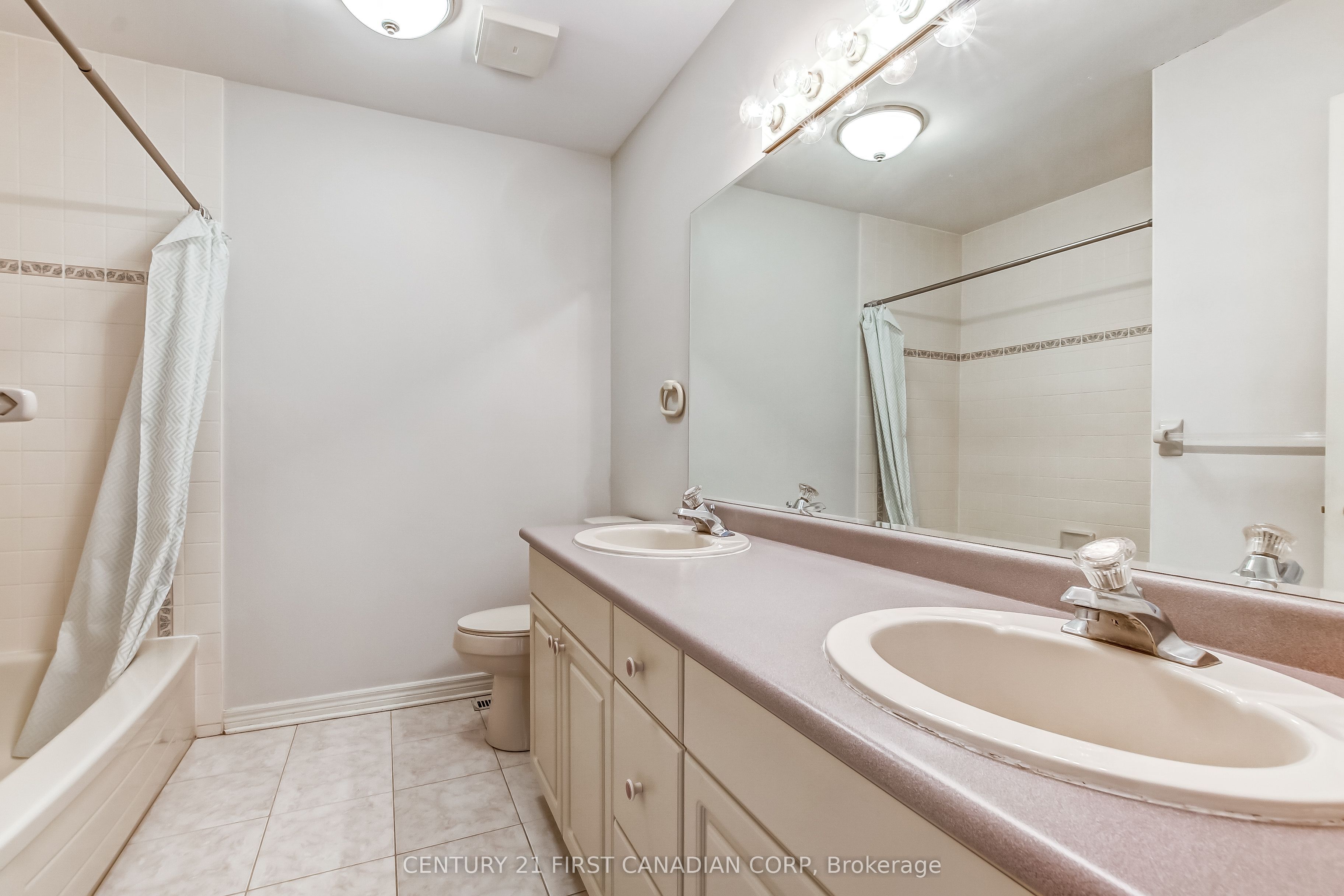 442 Ambleside Drive Property Photo 27