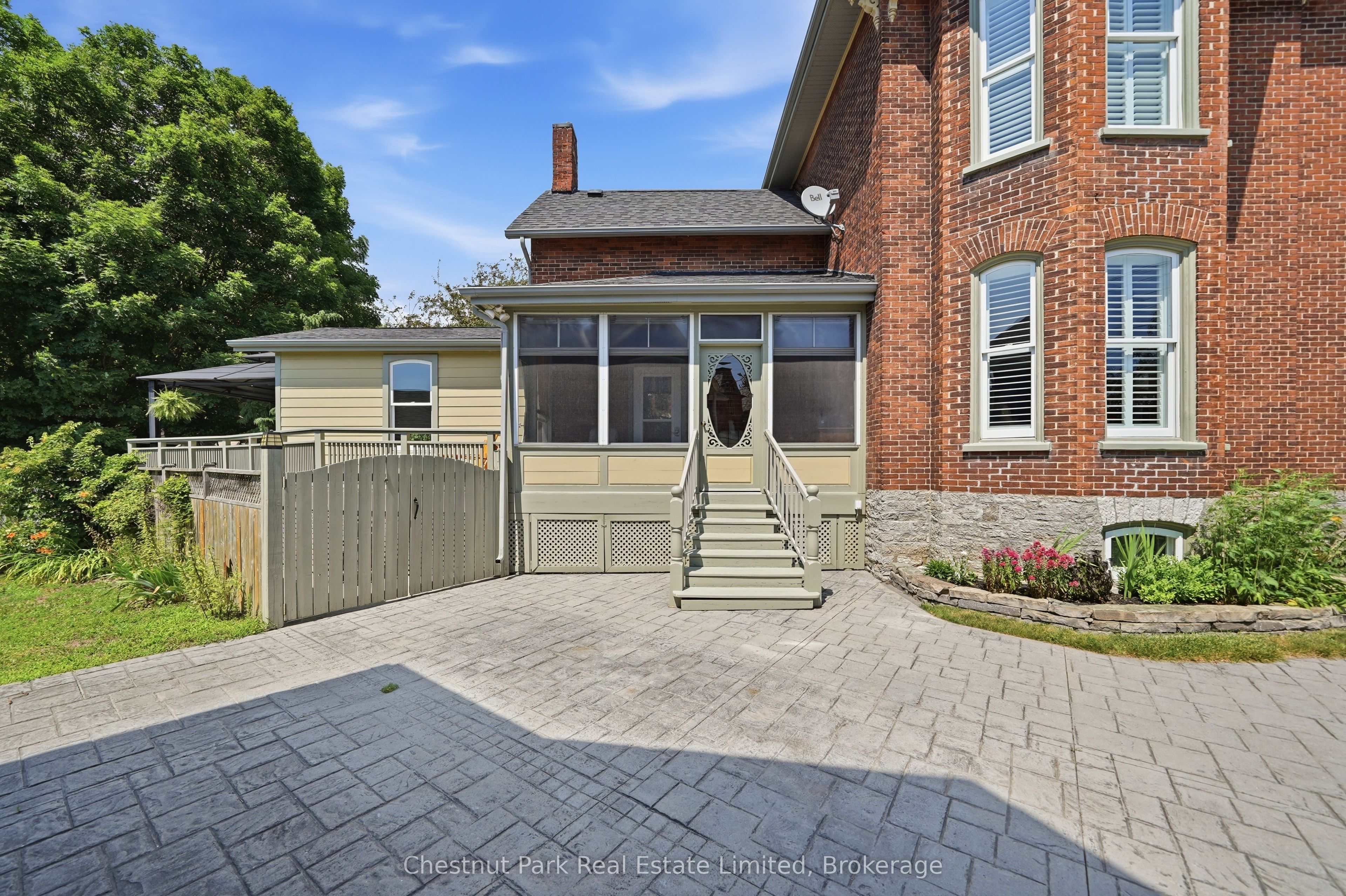 20 Ferguson Street Property Photo 32