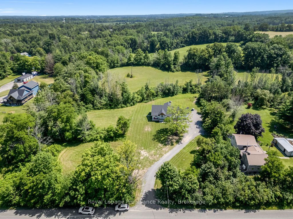 556 Marsh Hill Road Property Photo 3