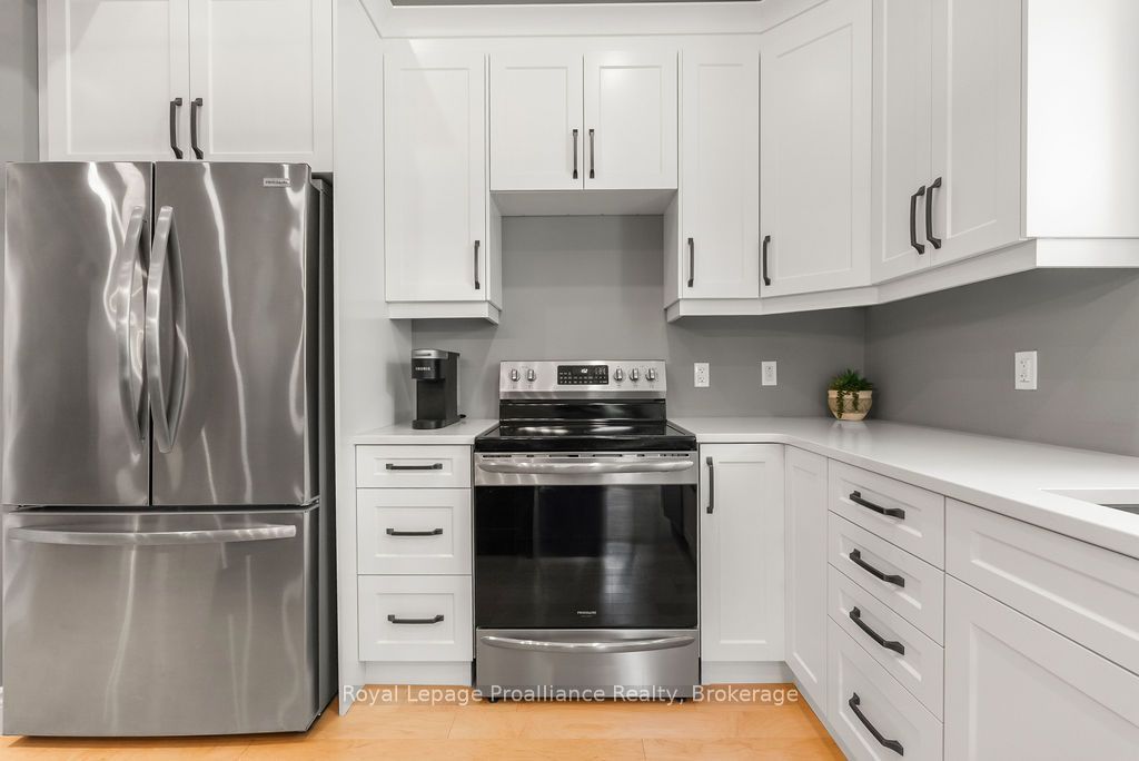 556 Marsh Hill Road Property Photo 17