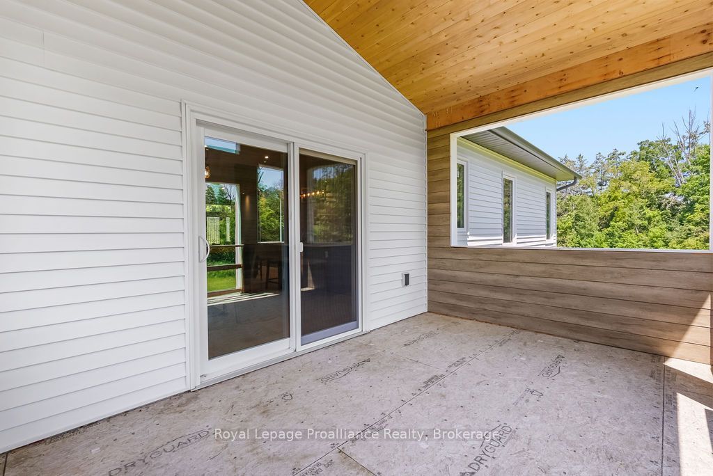 556 Marsh Hill Road Property Photo 20