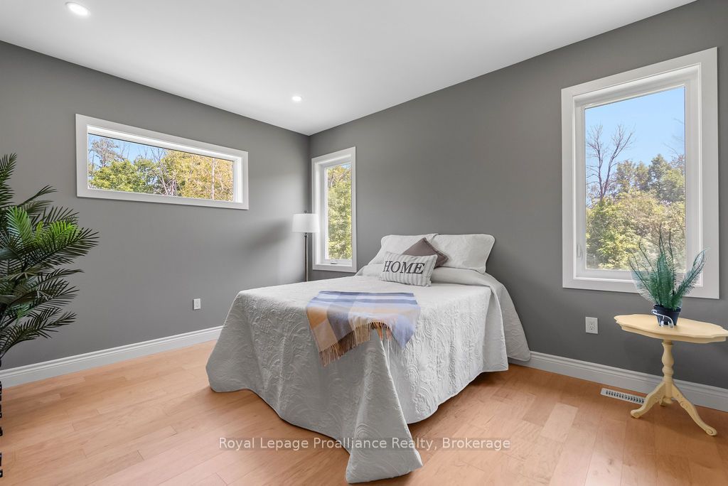 556 Marsh Hill Road Property Photo 21