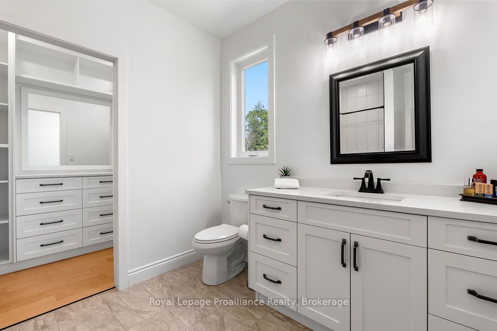 556 Marsh Hill Road Property Photo 23
