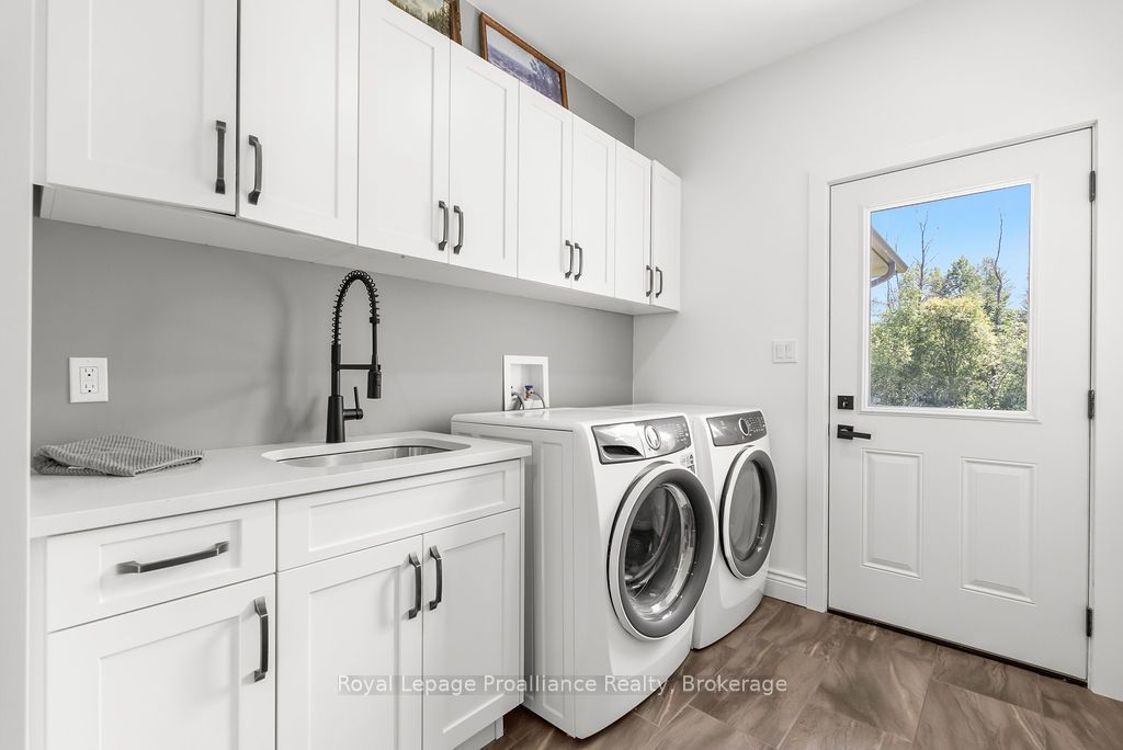 556 Marsh Hill Road Property Photo 32