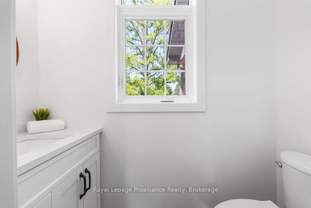 556 Marsh Hill Road Property Photo 33
