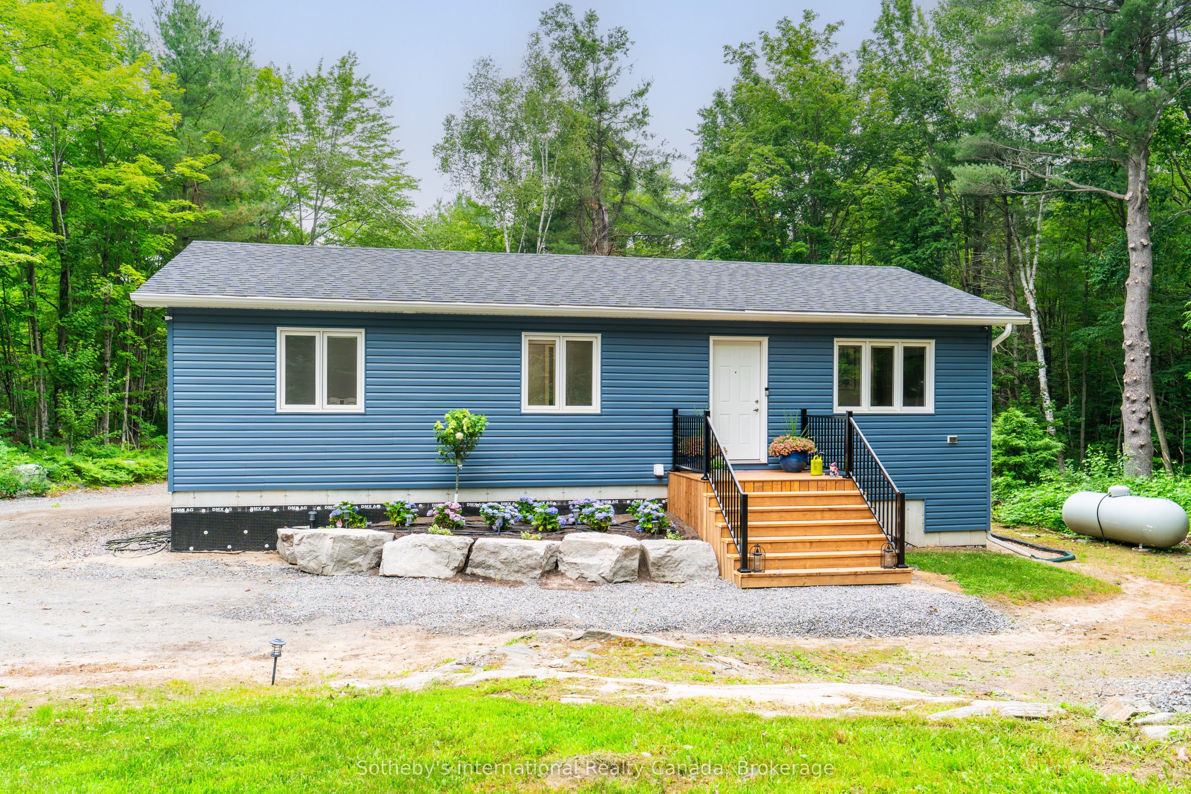 1222 Moon River Road Property Photo 3