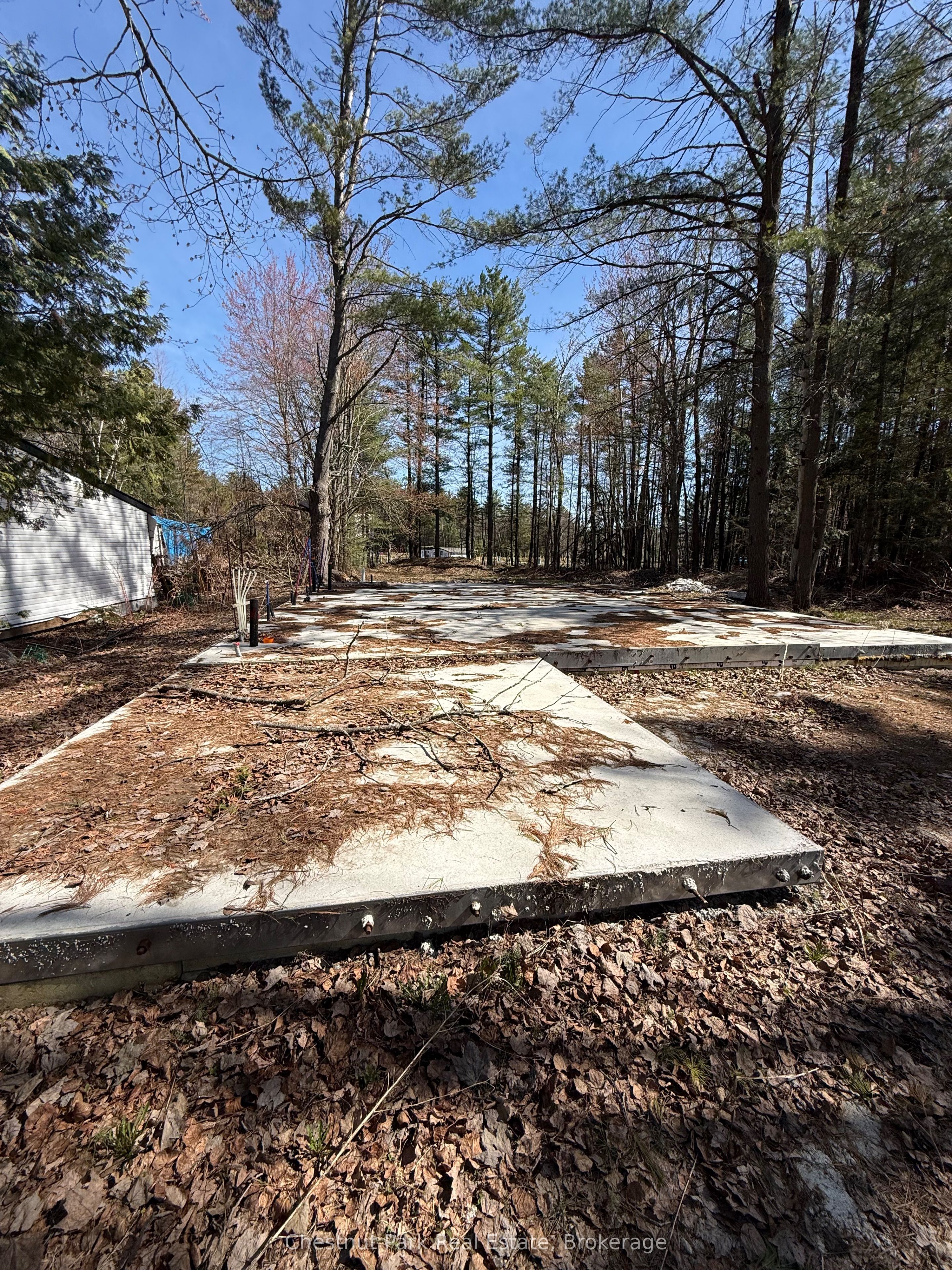 1765 Gravenhurst Parkway Property Photo 4