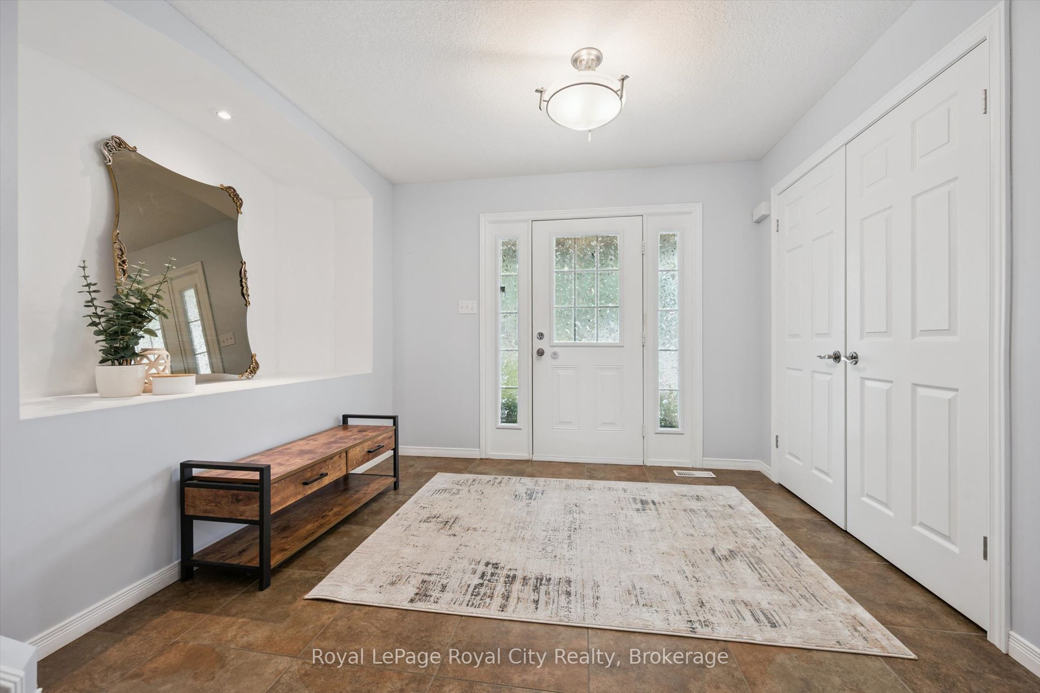 138 Flanders Road Property Photo 6
