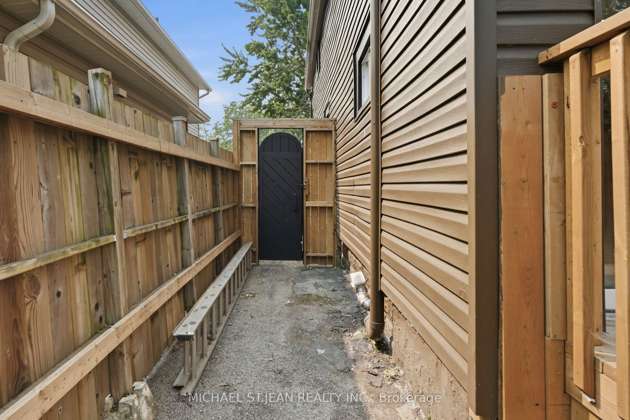 26 State Street Property Photo 27