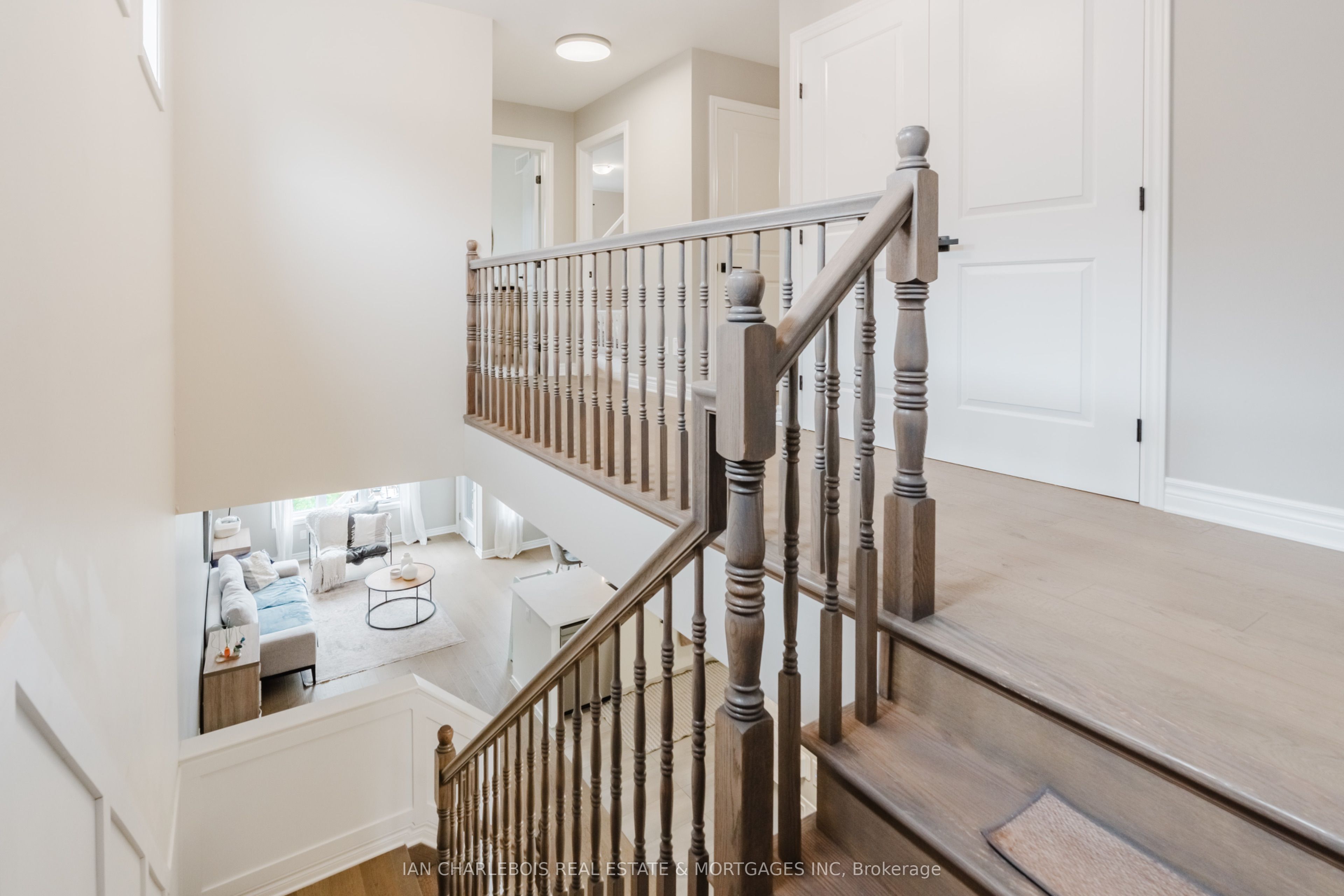 749 Namur Street Property Photo 16
