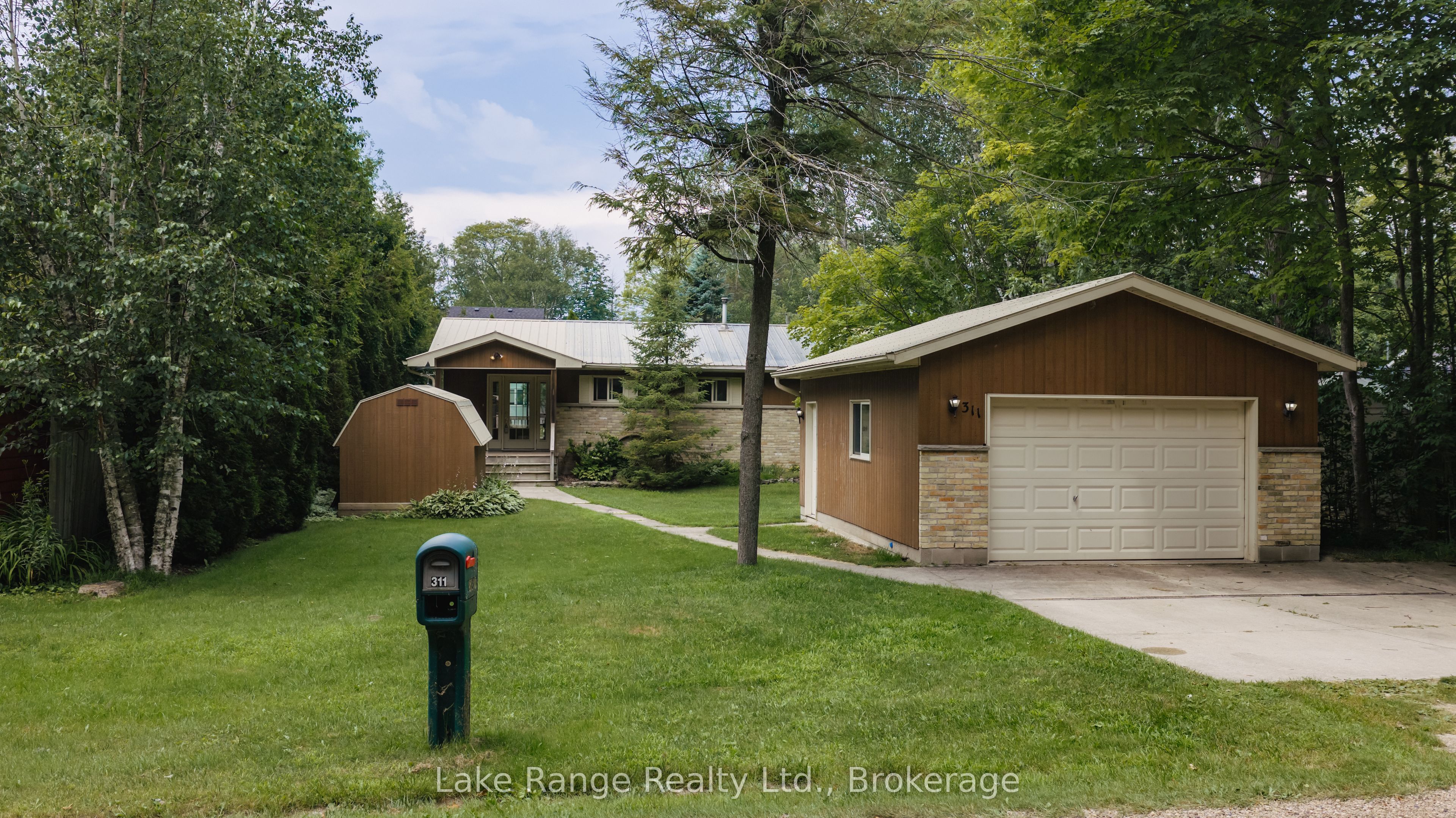 311 Maple Street Property Photo 4