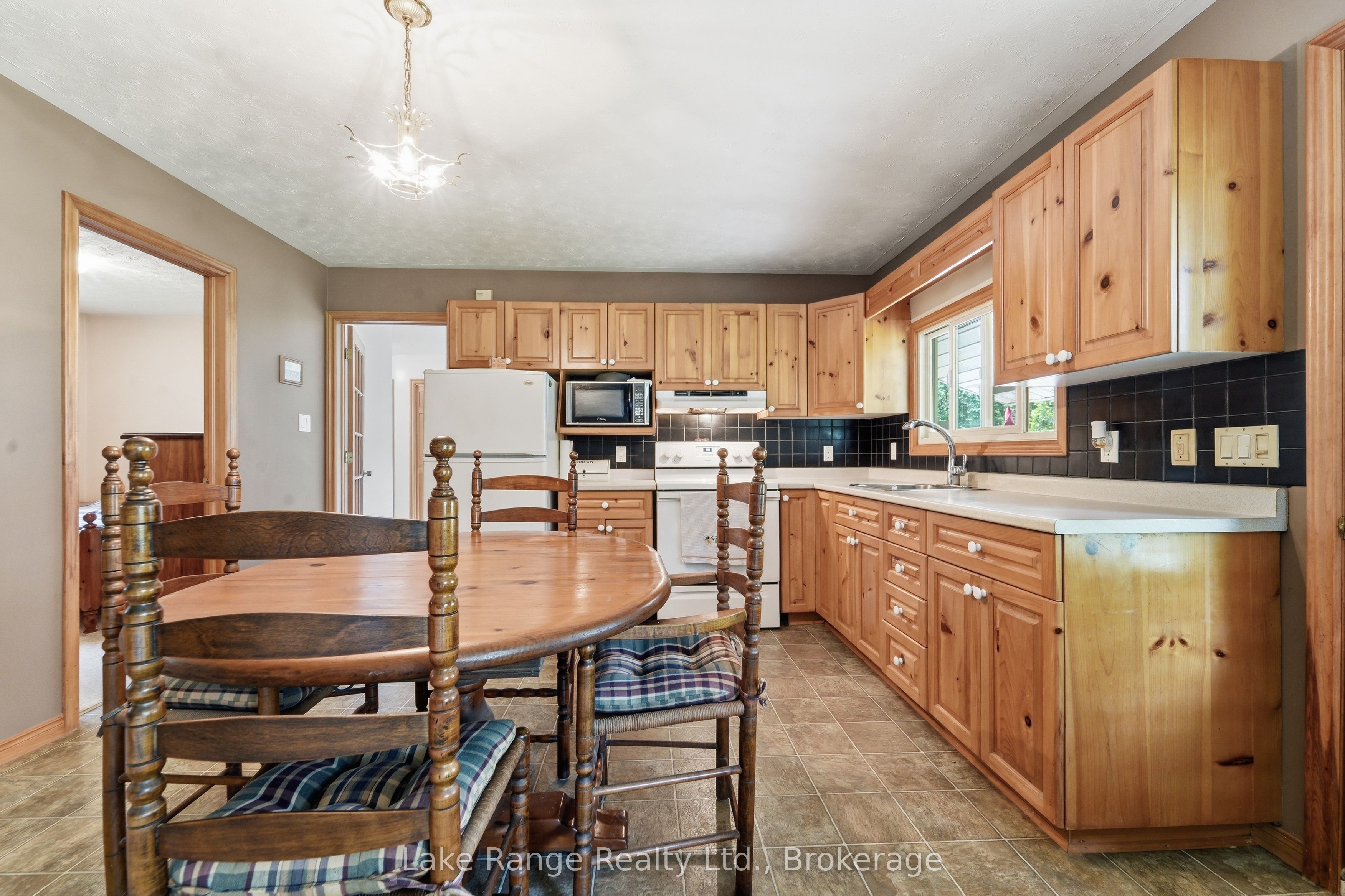 311 Maple Street Property Photo 12
