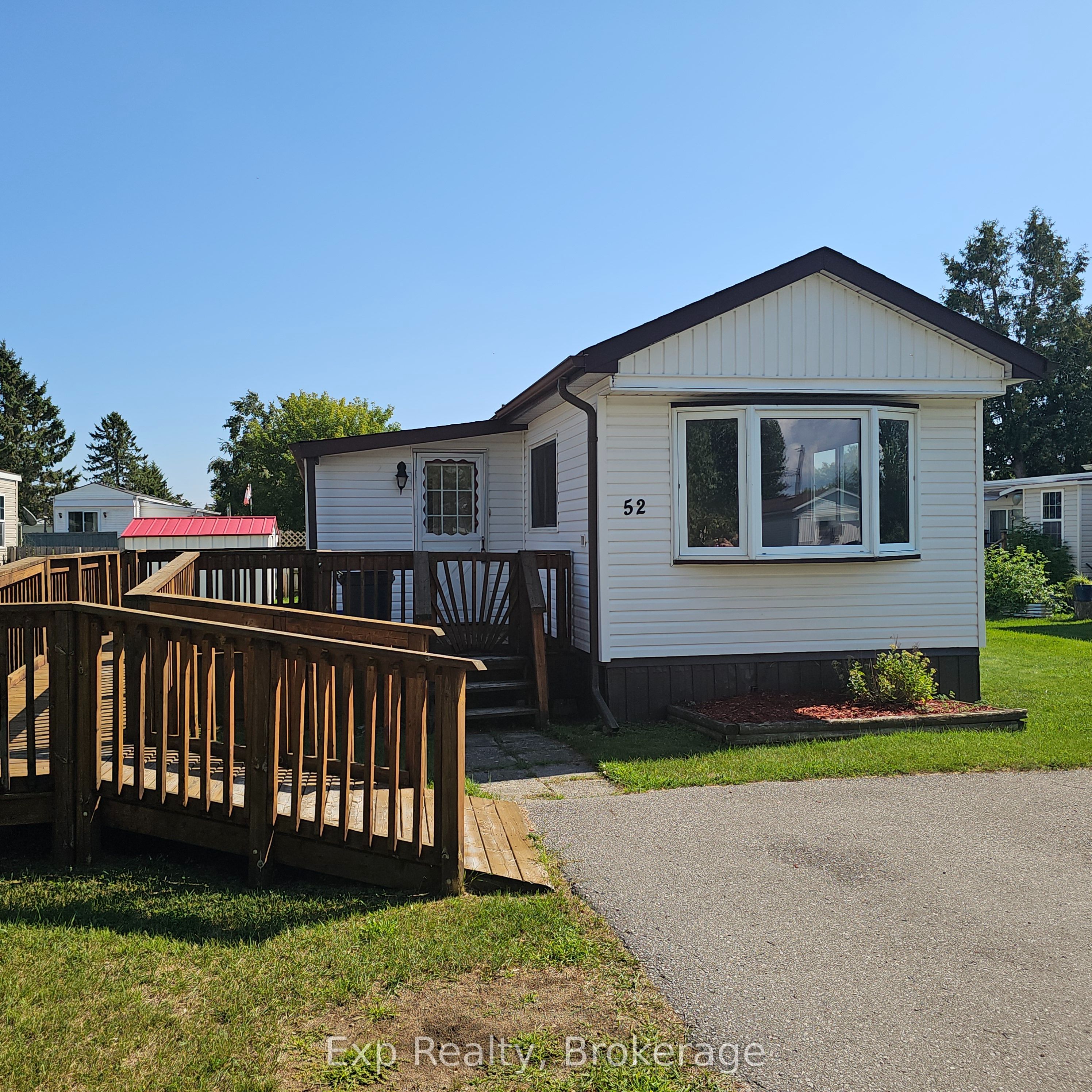 529-52 Hwy2 Estates Property Photo 1