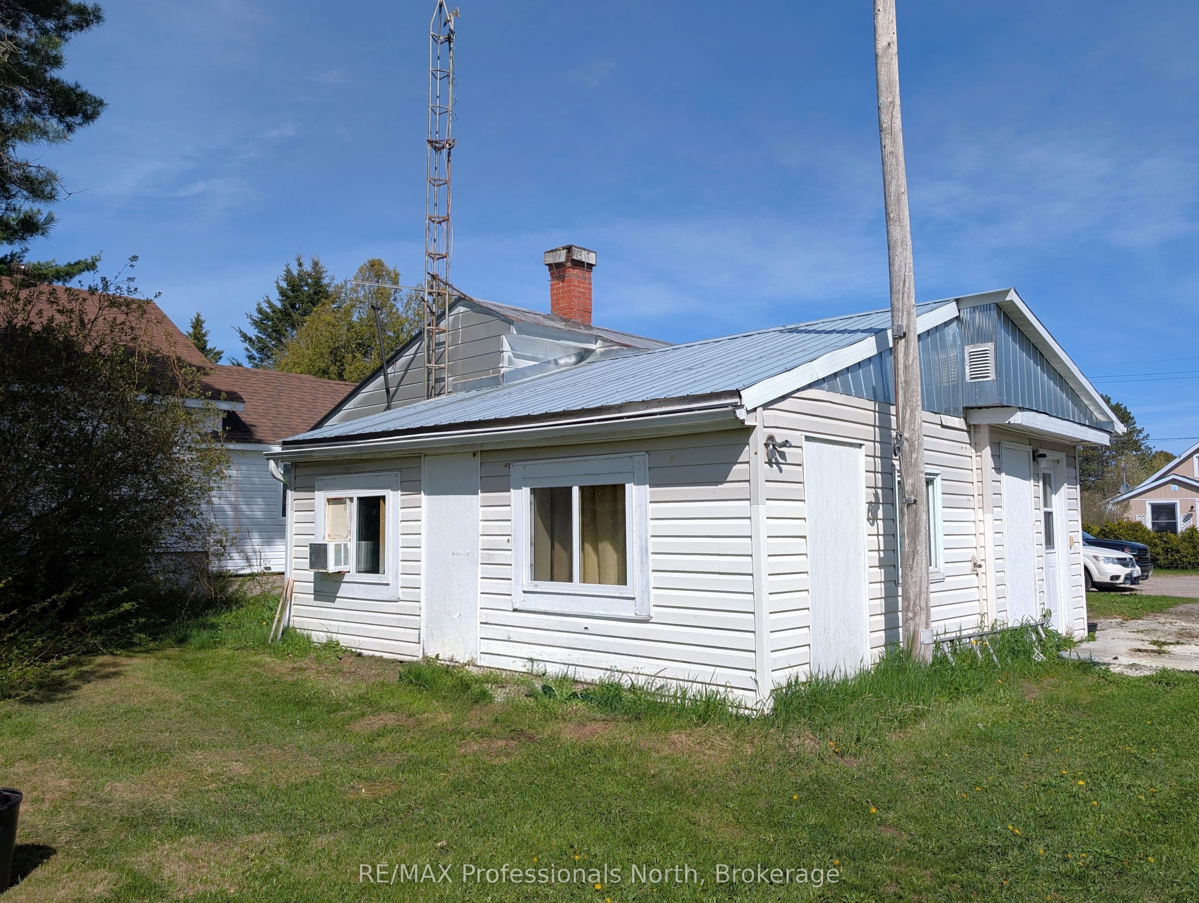 61 Riverside Avenue Property Photo 2