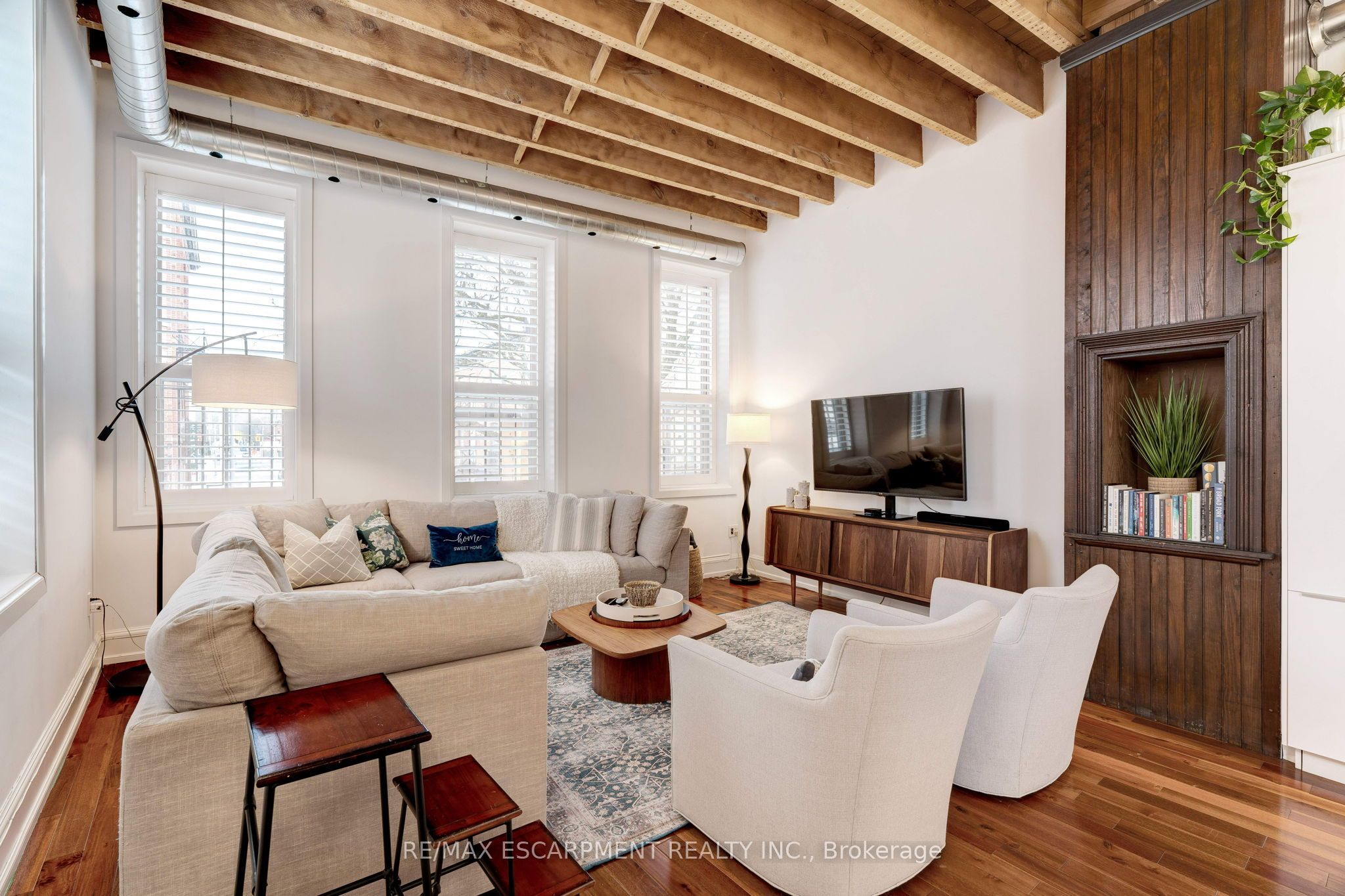 205 King Street E 2 Property Photo 23