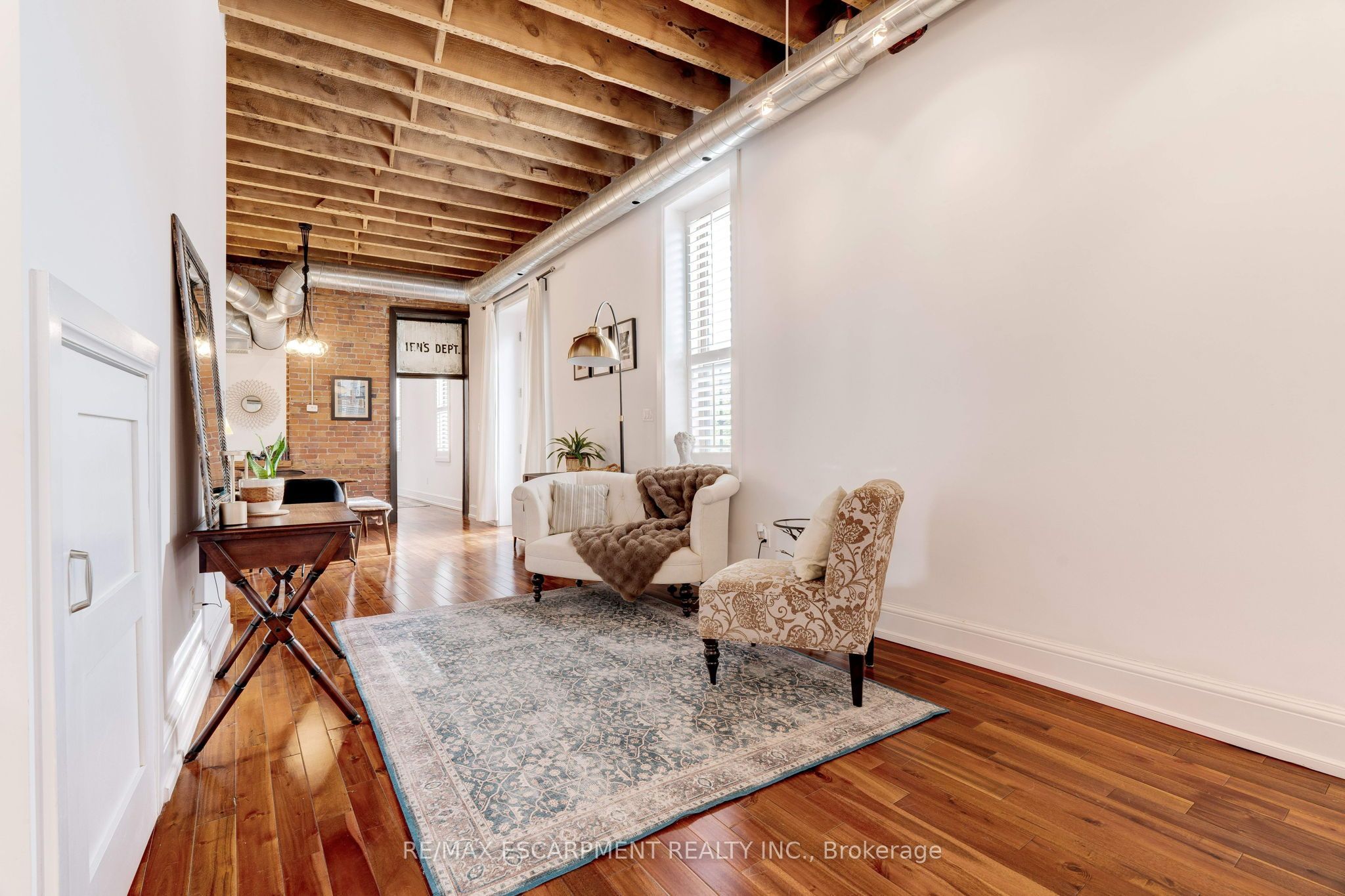 205 King Street E 2 Property Photo 25