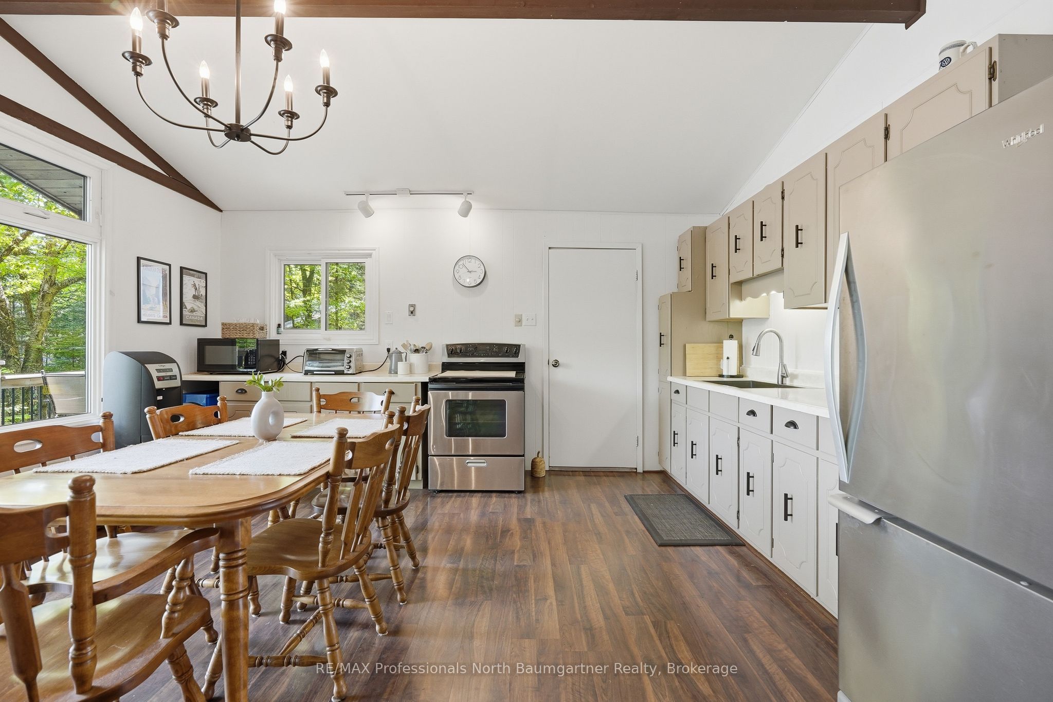 1021 Colonization Trail Property Photo 8