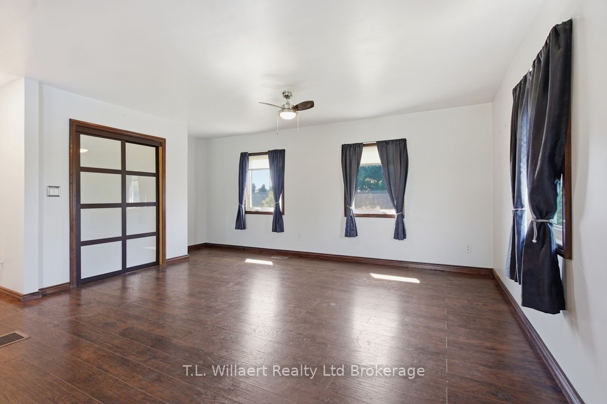 25130 Argyle Line Property Photo 9