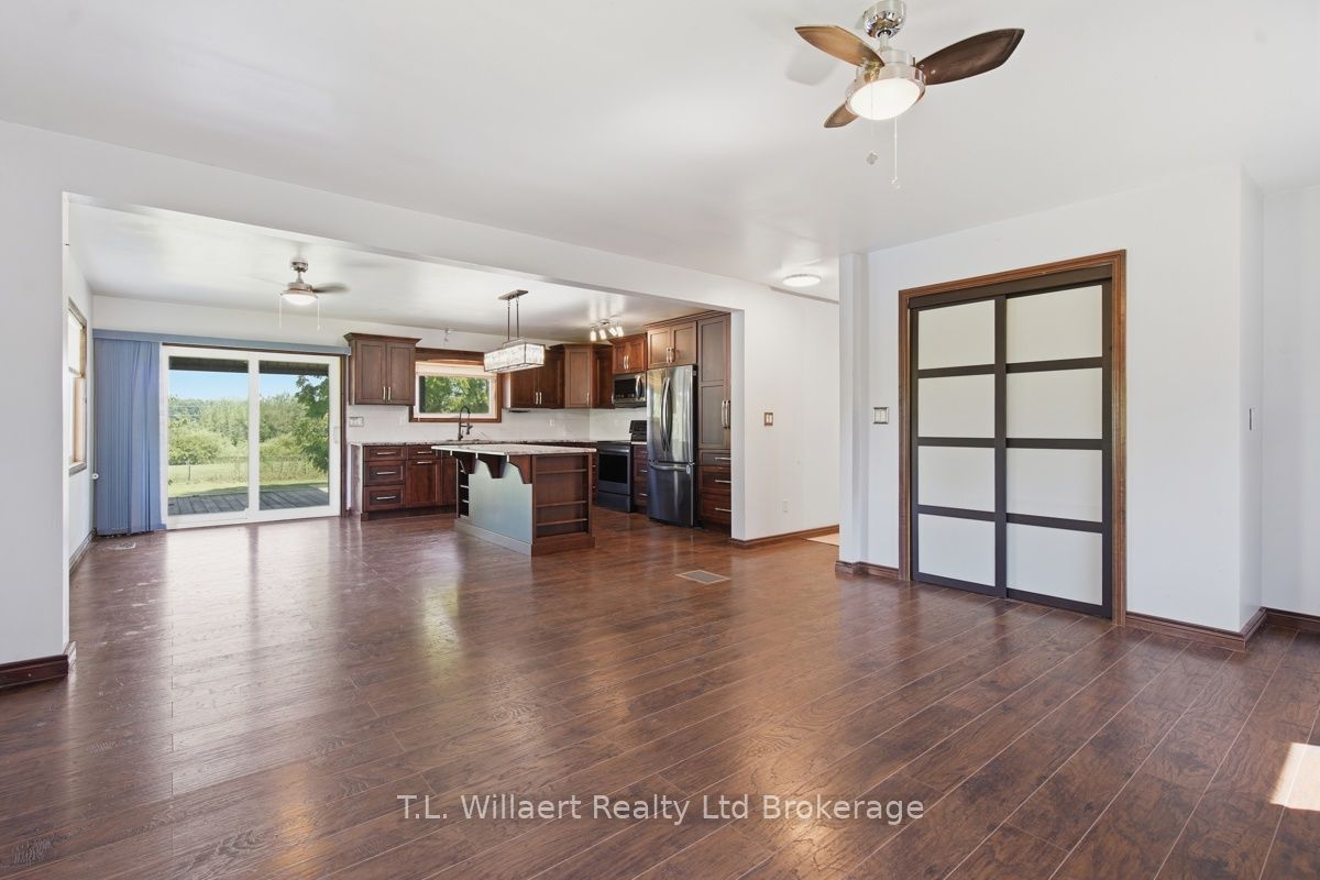 25130 Argyle Line Property Photo 10