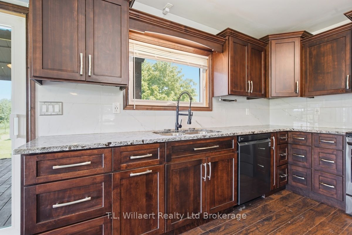 25130 Argyle Line Property Photo 14