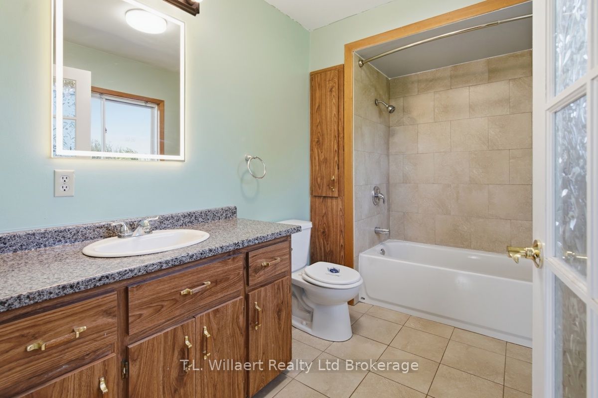 25130 Argyle Line Property Photo 22