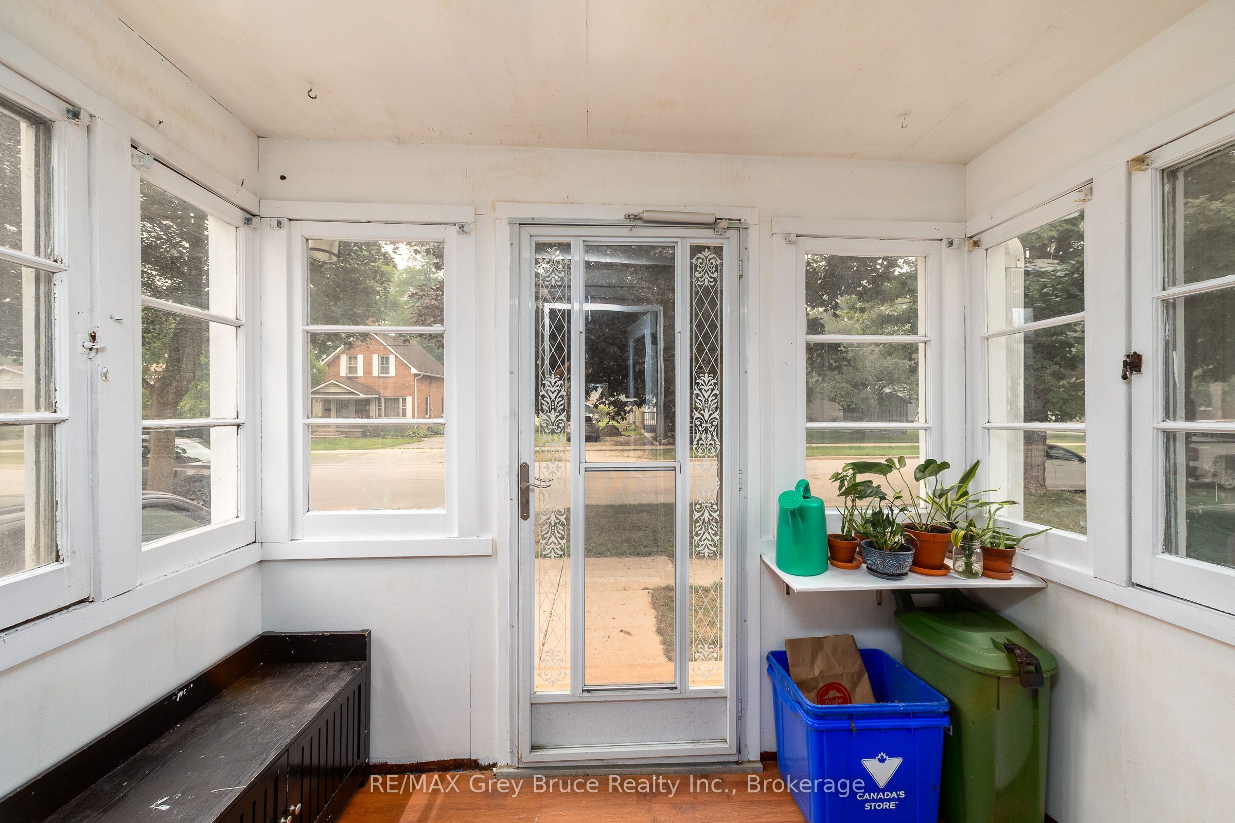 1693 8th Avenue E Property Photo 5