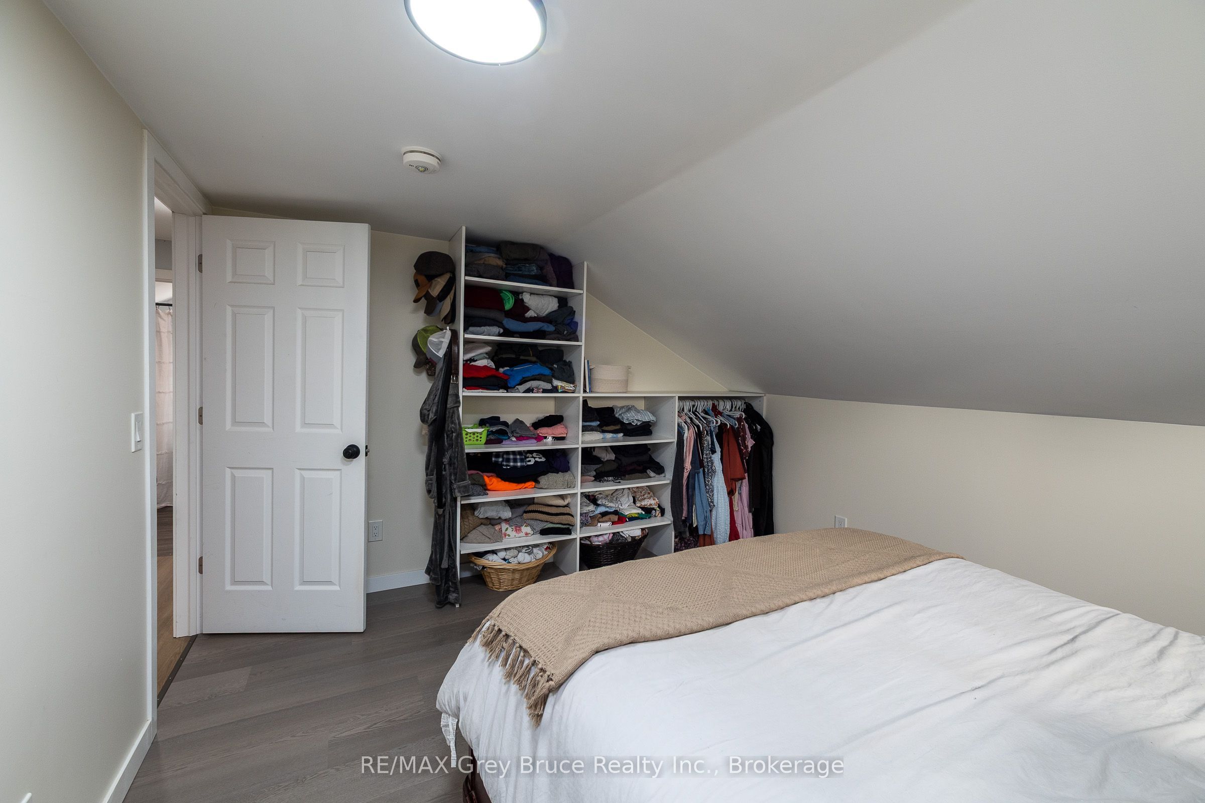 1693 8th Avenue E Property Photo 20