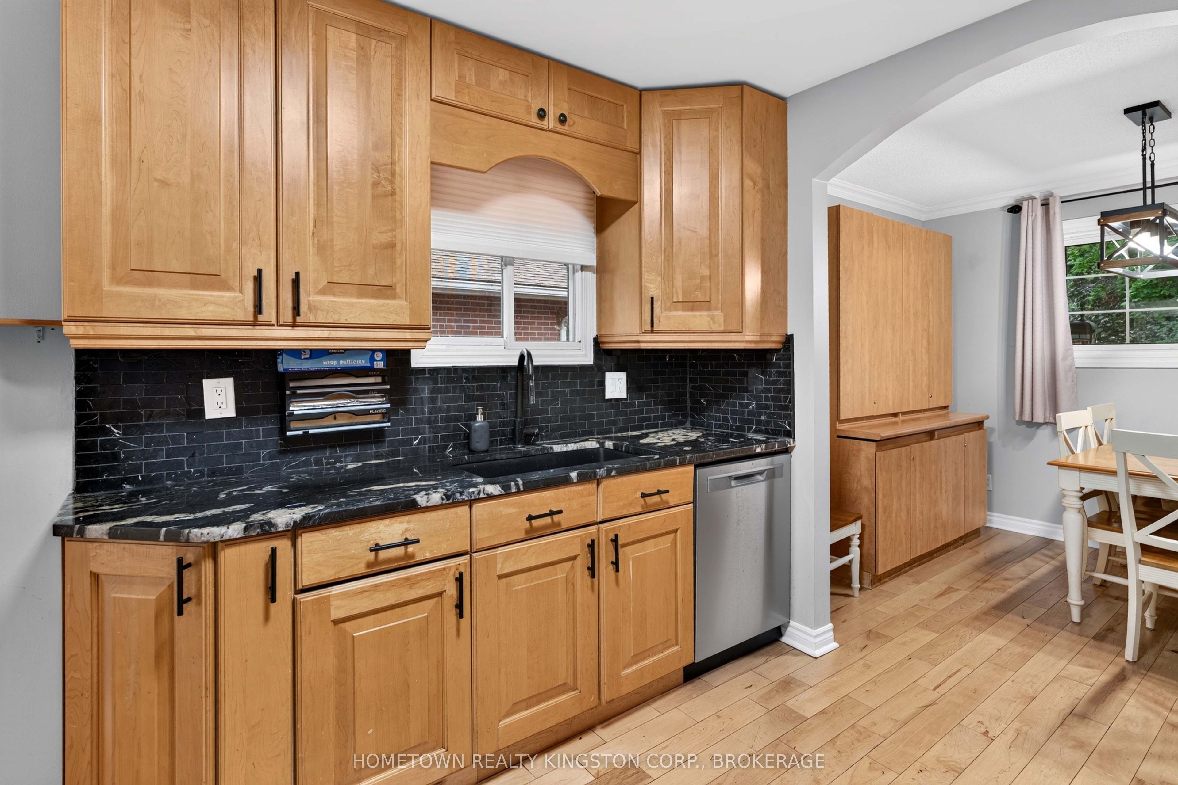 60 Guthrie Drive Property Photo 4